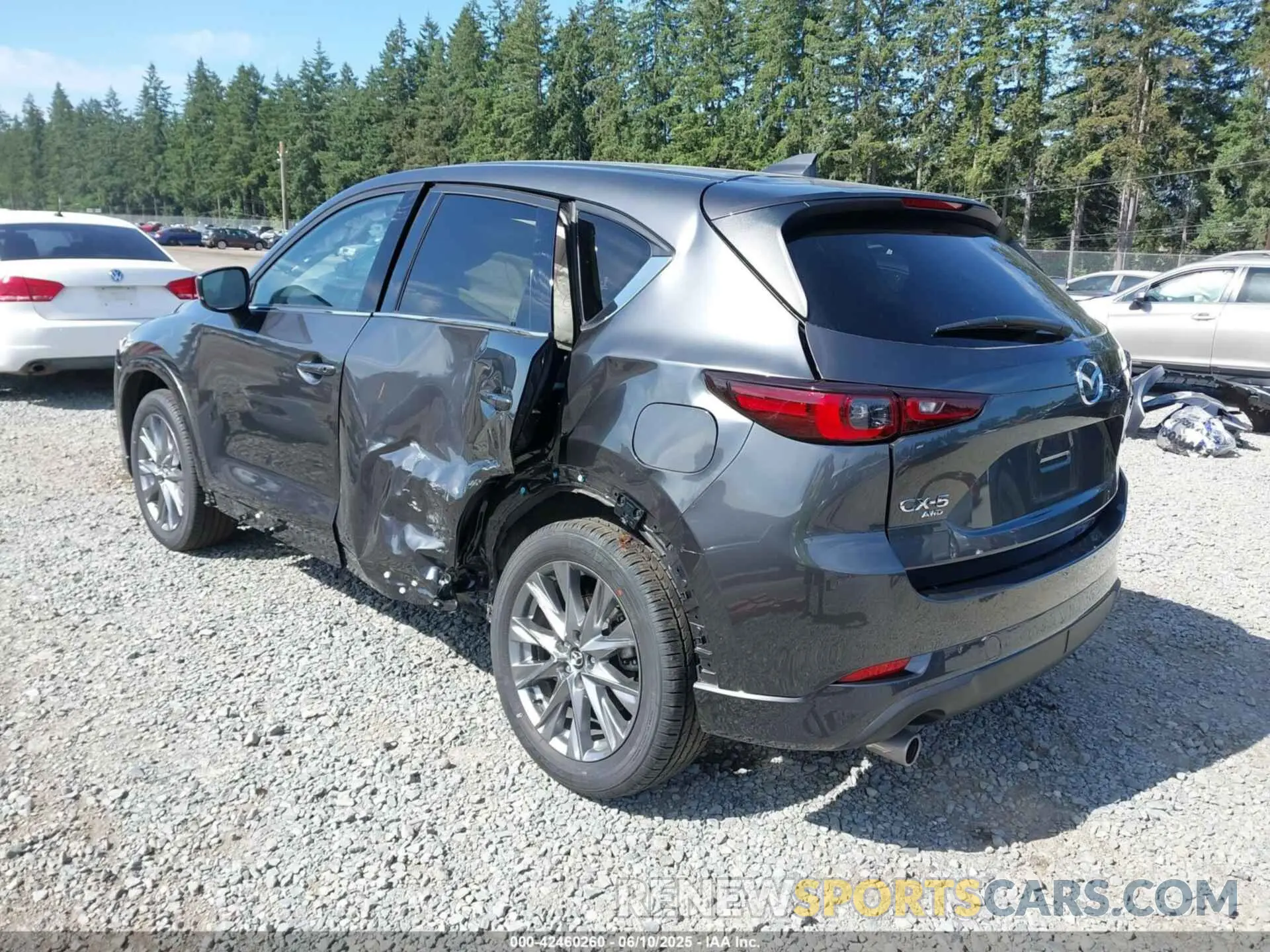 3 Photograph of a damaged car JM3KFBDL7R0474670 MAZDA CX-5 2024