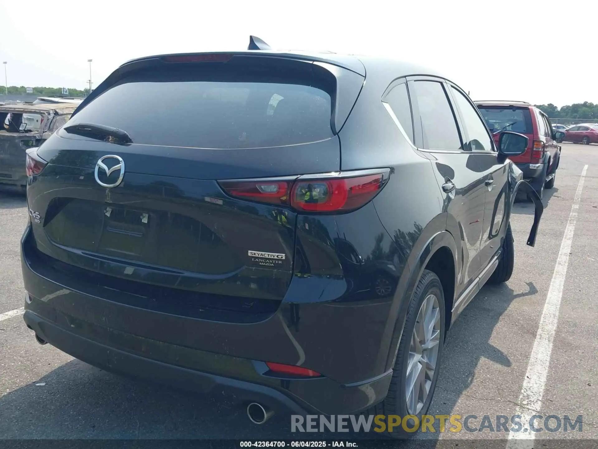 4 Photograph of a damaged car JM3KFBDM3R0373375 MAZDA CX-5 2024