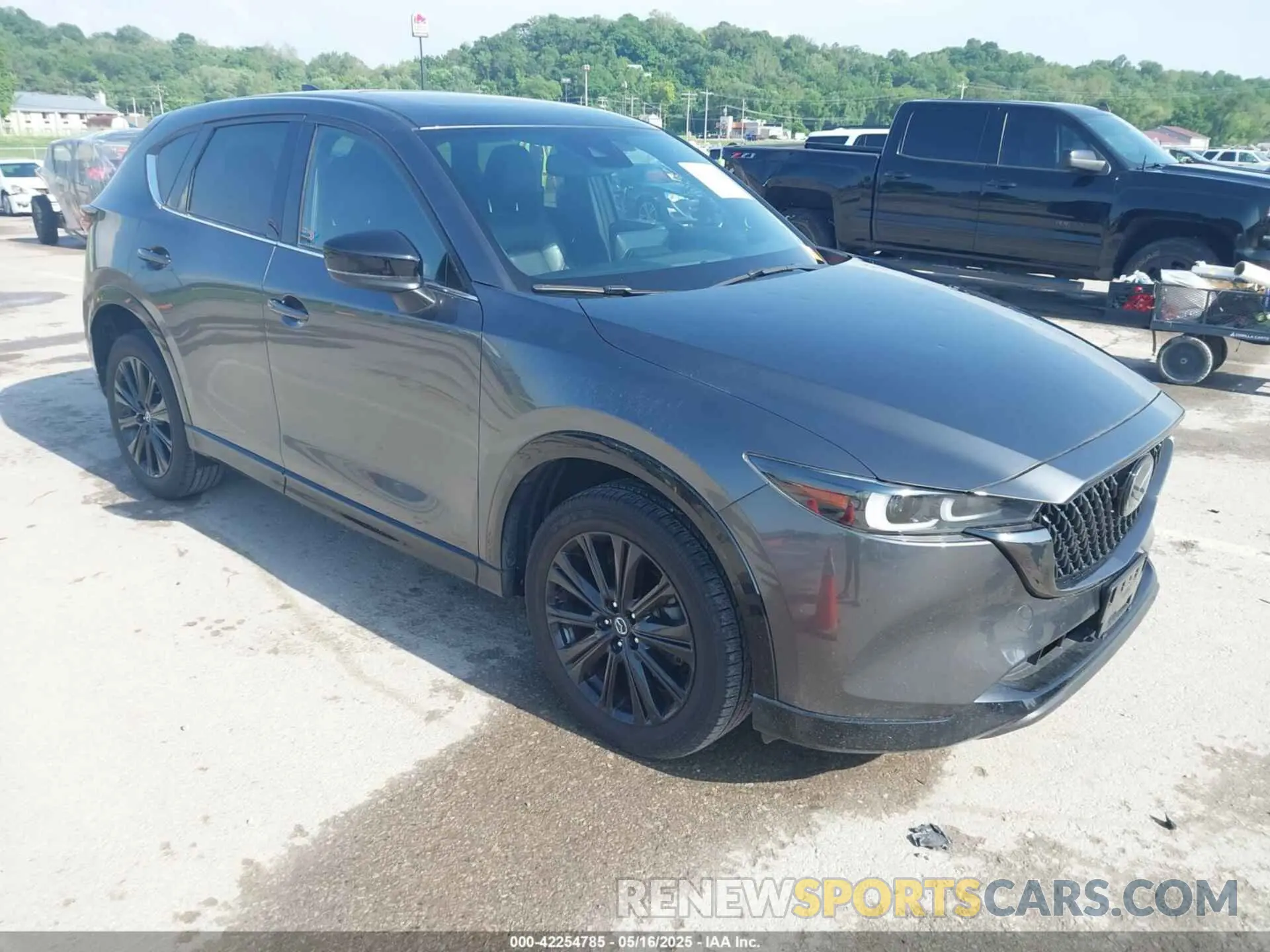 1 Photograph of a damaged car JM3KFBDY6R0396572 MAZDA CX-5 2024