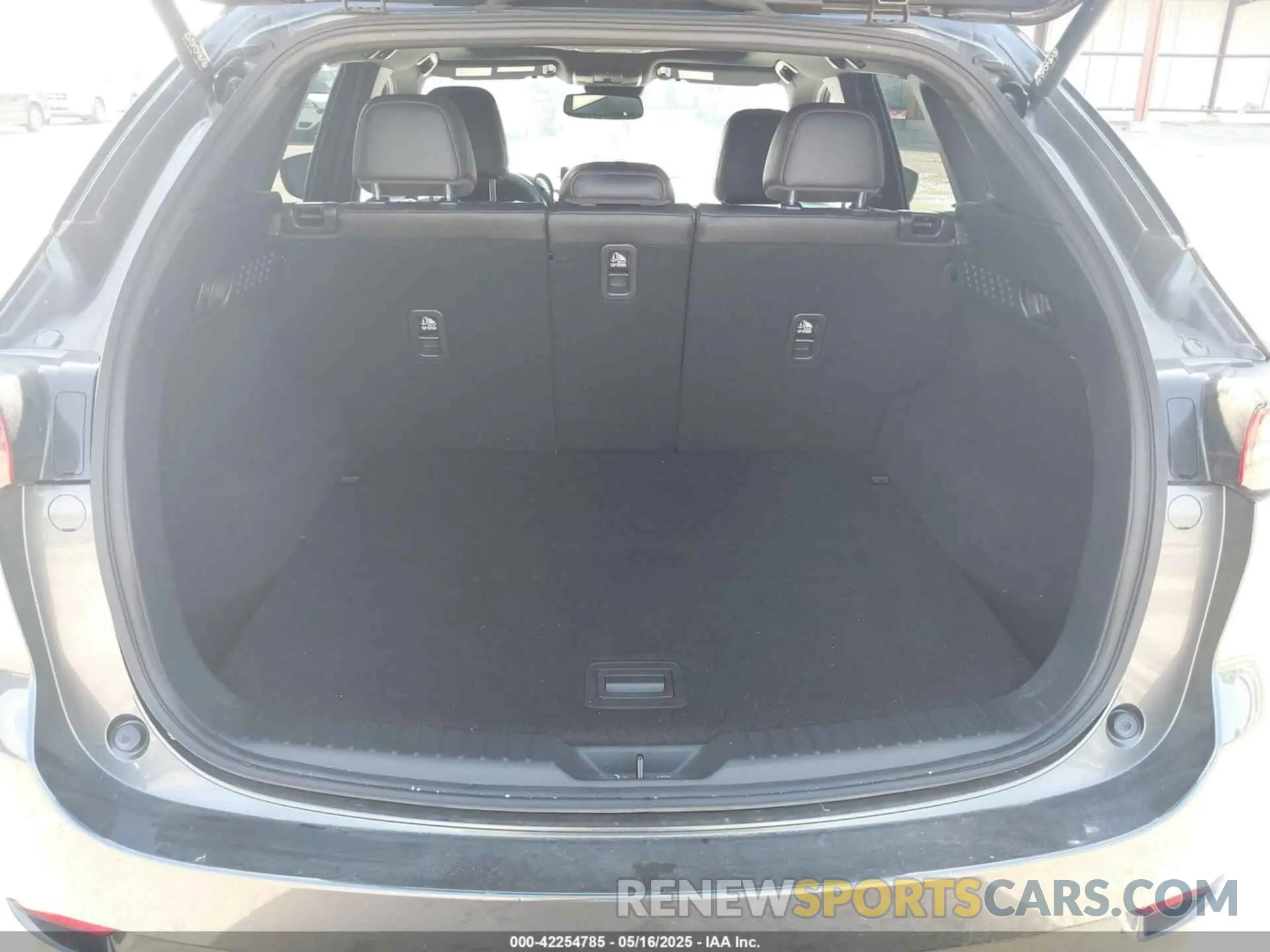 17 Photograph of a damaged car JM3KFBDY6R0396572 MAZDA CX-5 2024