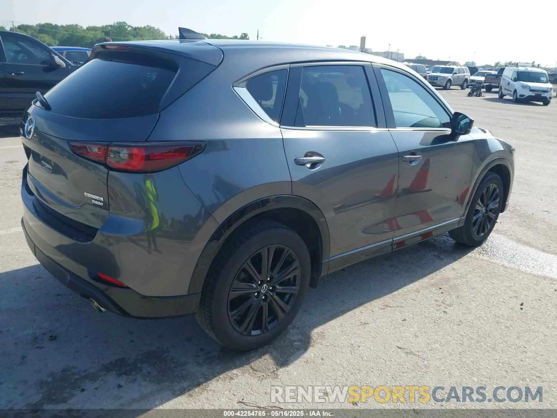 4 Photograph of a damaged car JM3KFBDY6R0396572 MAZDA CX-5 2024