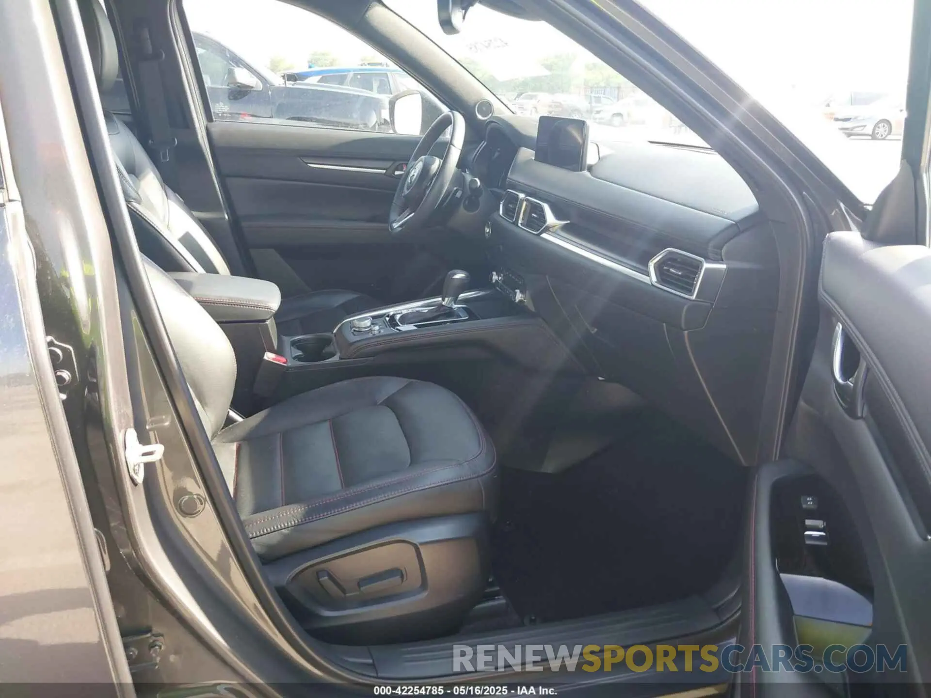 5 Photograph of a damaged car JM3KFBDY6R0396572 MAZDA CX-5 2024