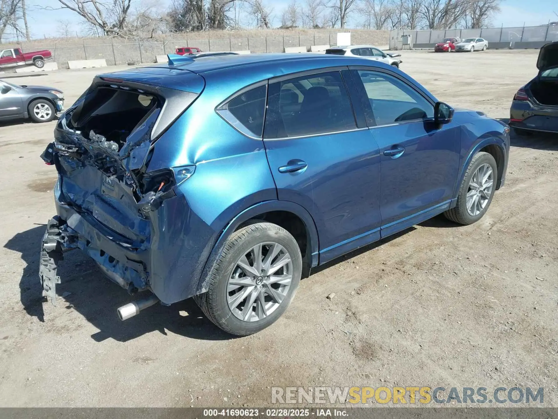 4 Photograph of a damaged car JM3KFBEM1R0398452 MAZDA CX-5 2024