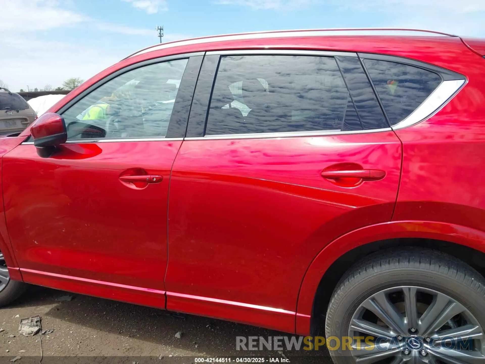 14 Photograph of a damaged car JM3KFBXY1R0536023 MAZDA CX-5 2024