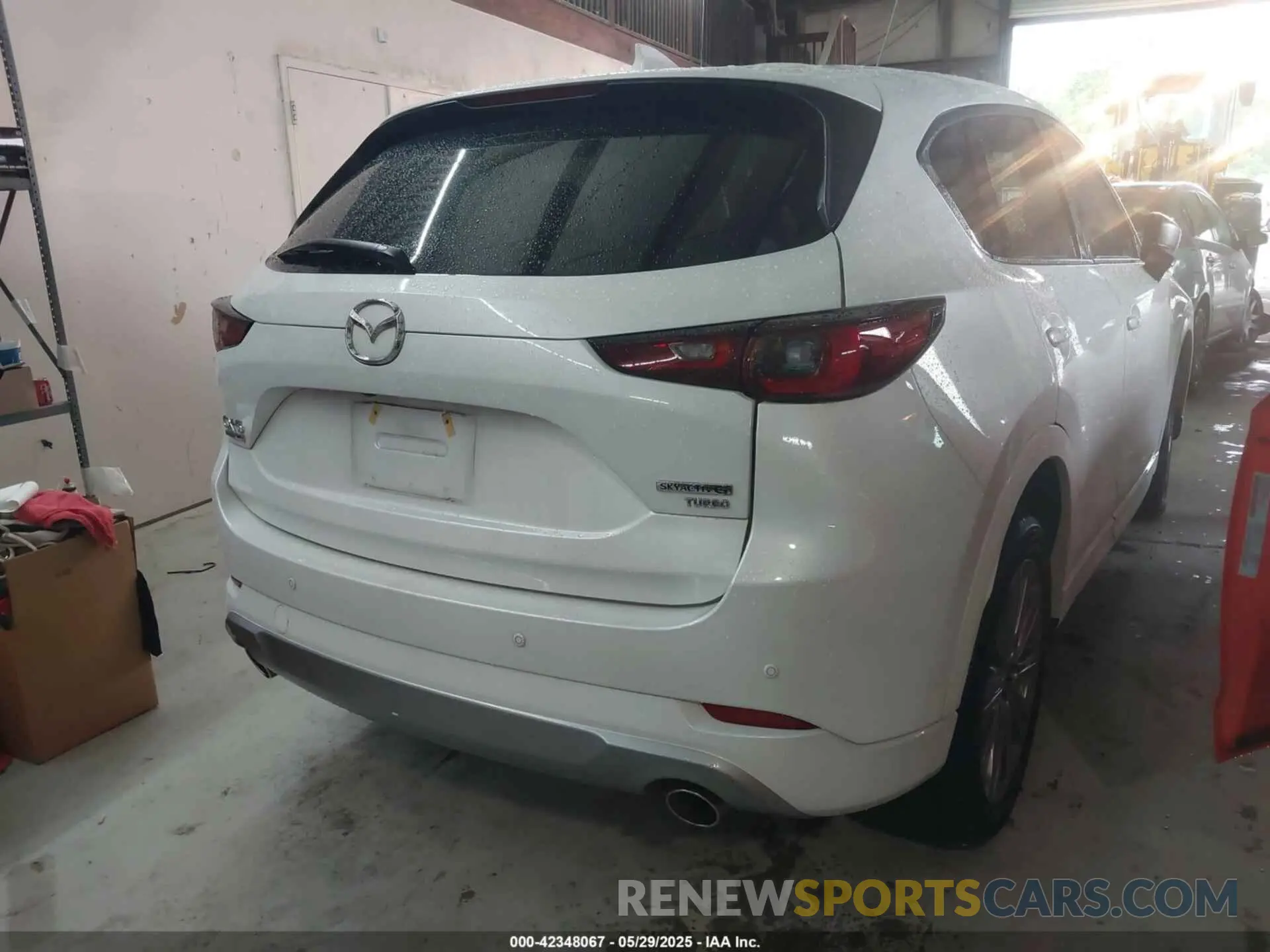 4 Photograph of a damaged car JM3KFBXY5R0378186 MAZDA CX-5 2024