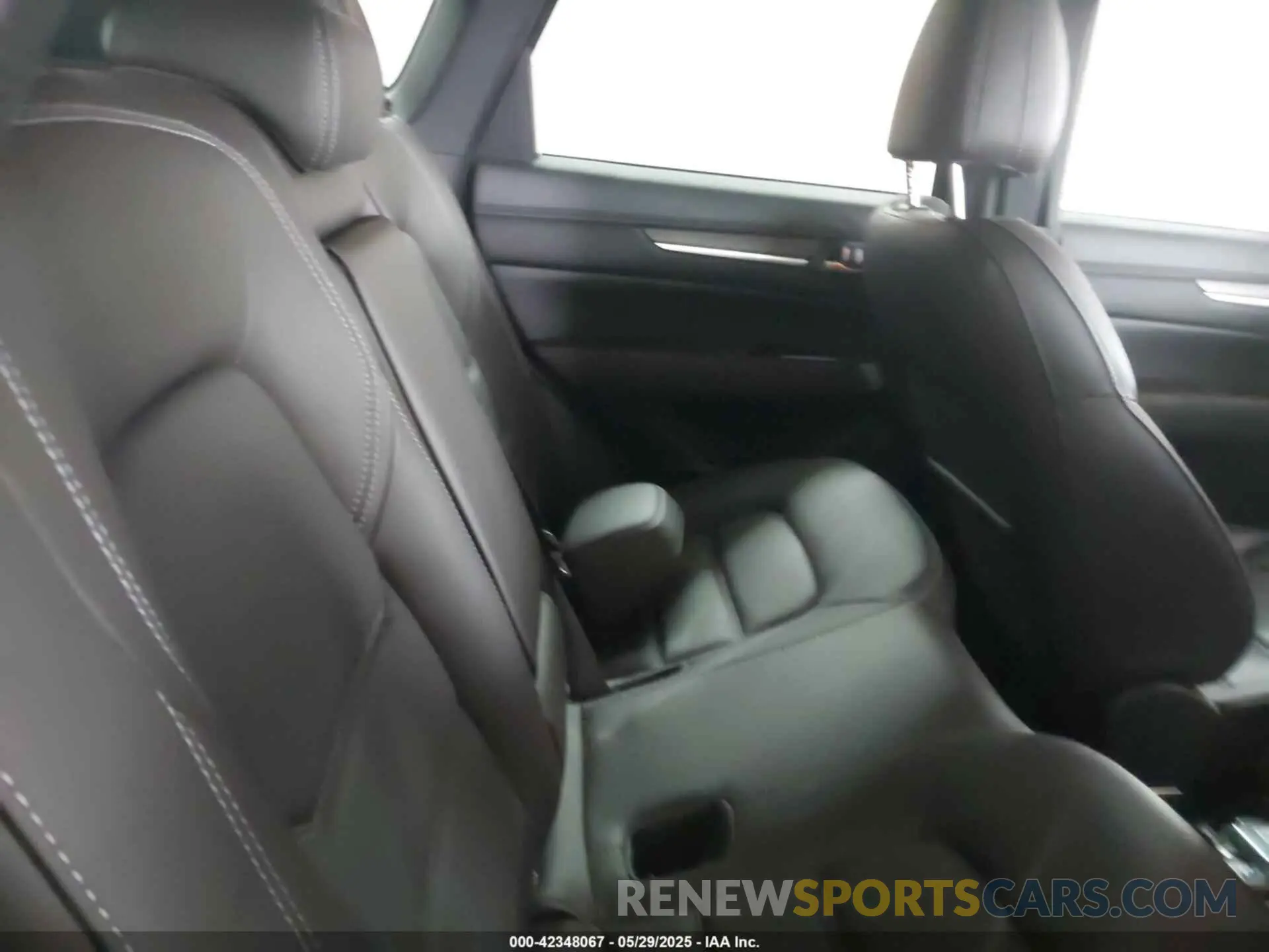 8 Photograph of a damaged car JM3KFBXY5R0378186 MAZDA CX-5 2024