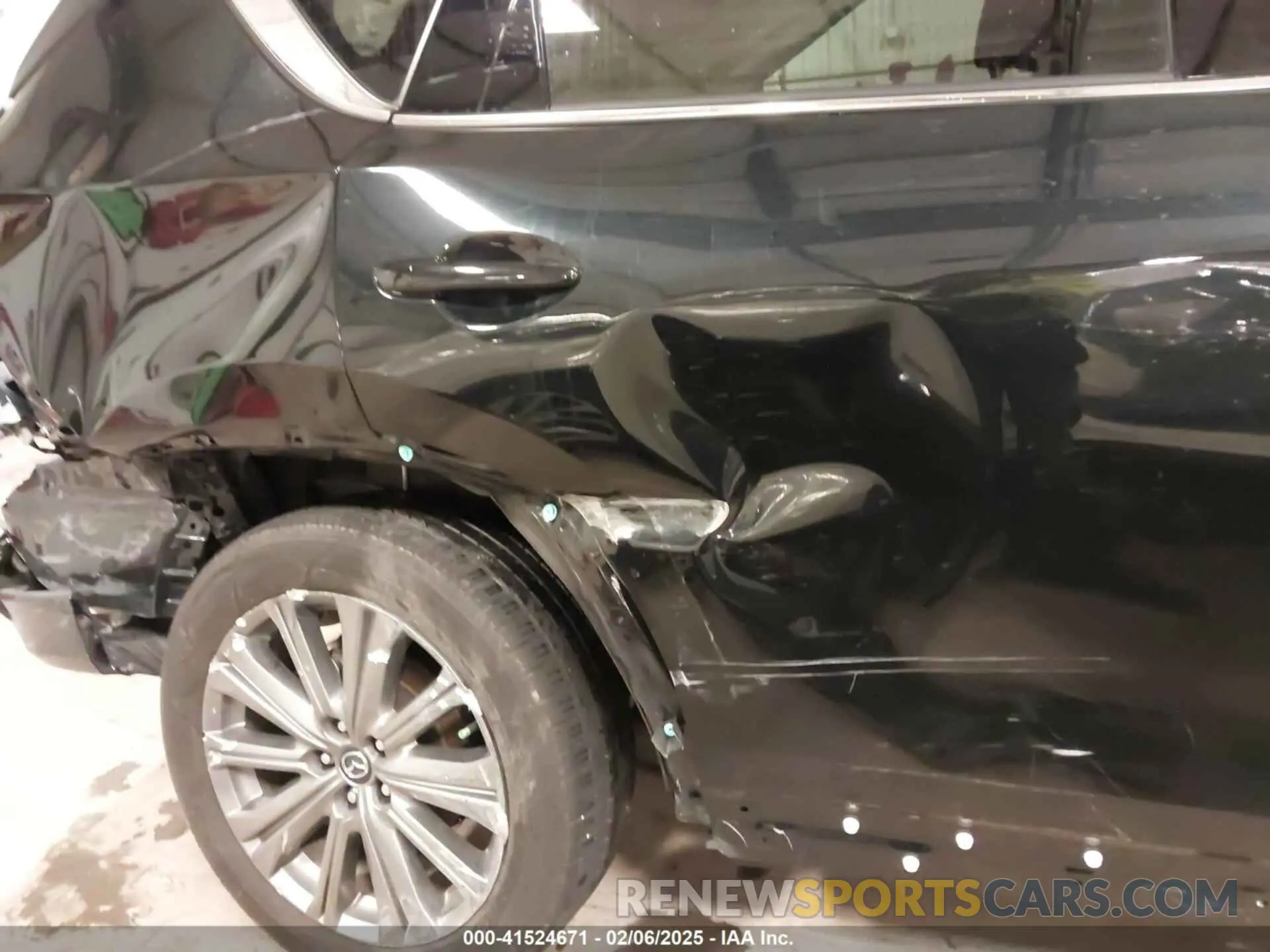 19 Photograph of a damaged car JM3KFBXY8R0372916 MAZDA CX-5 2024