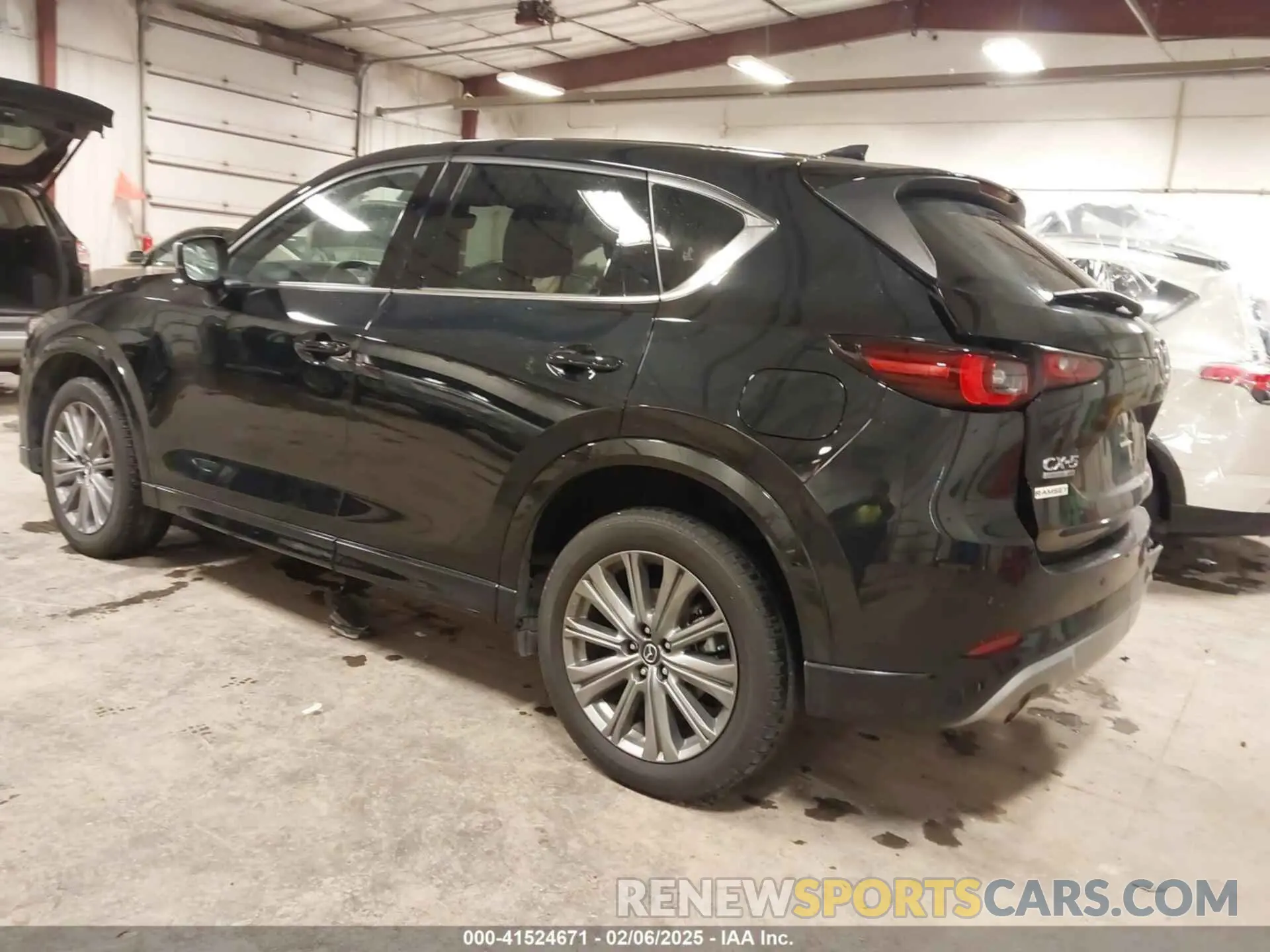 3 Photograph of a damaged car JM3KFBXY8R0372916 MAZDA CX-5 2024