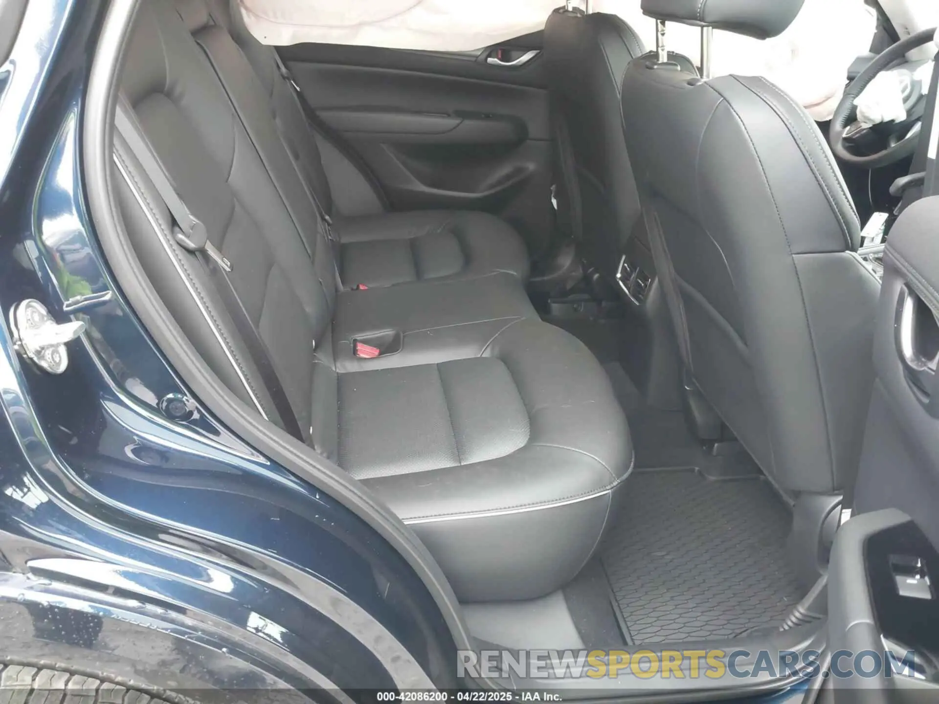 8 Photograph of a damaged car JM3KFBBL7S0585406 MAZDA CX-5 2025