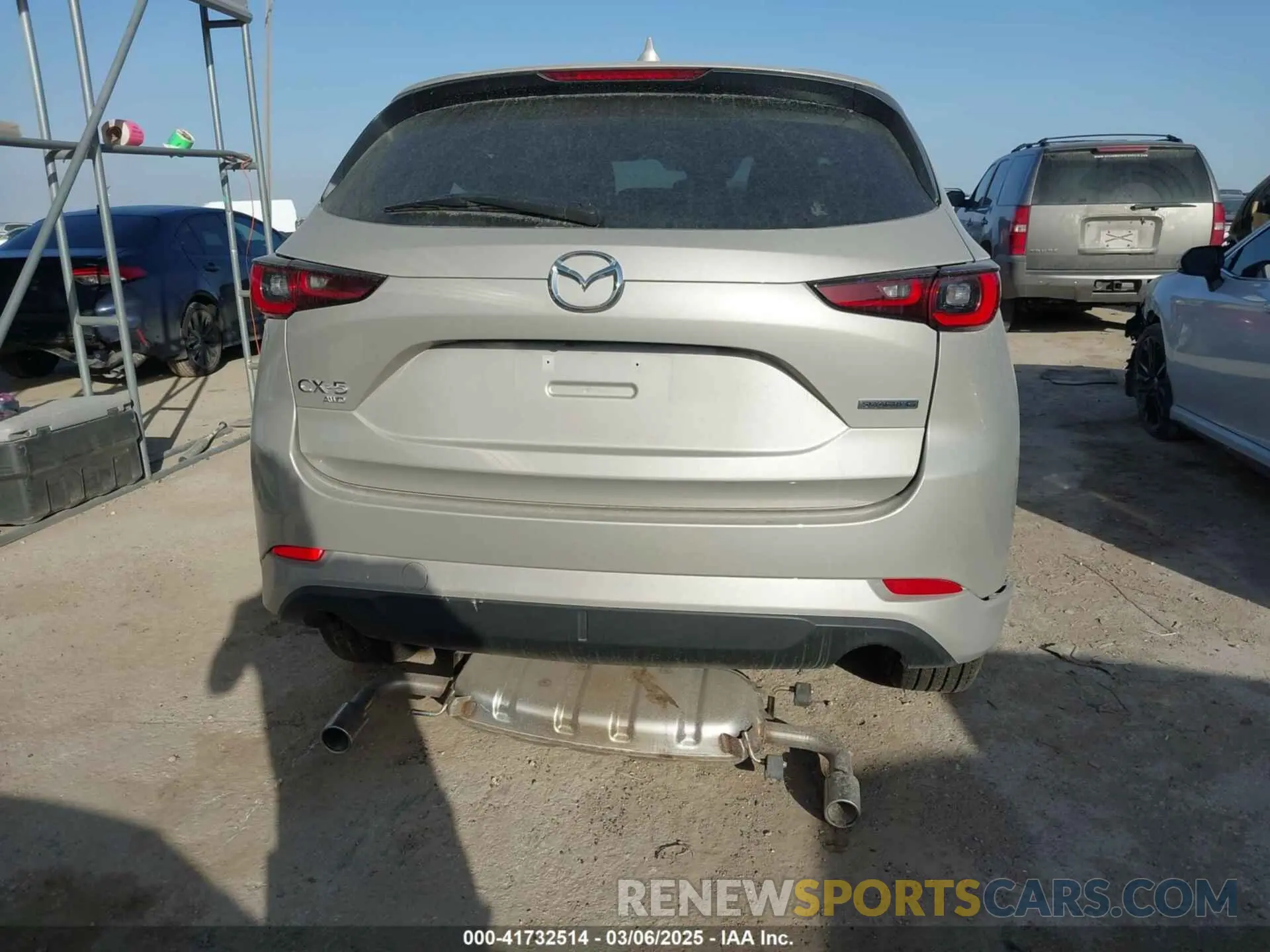 15 Photograph of a damaged car JM3KFBBL9S0585276 MAZDA CX-5 2025