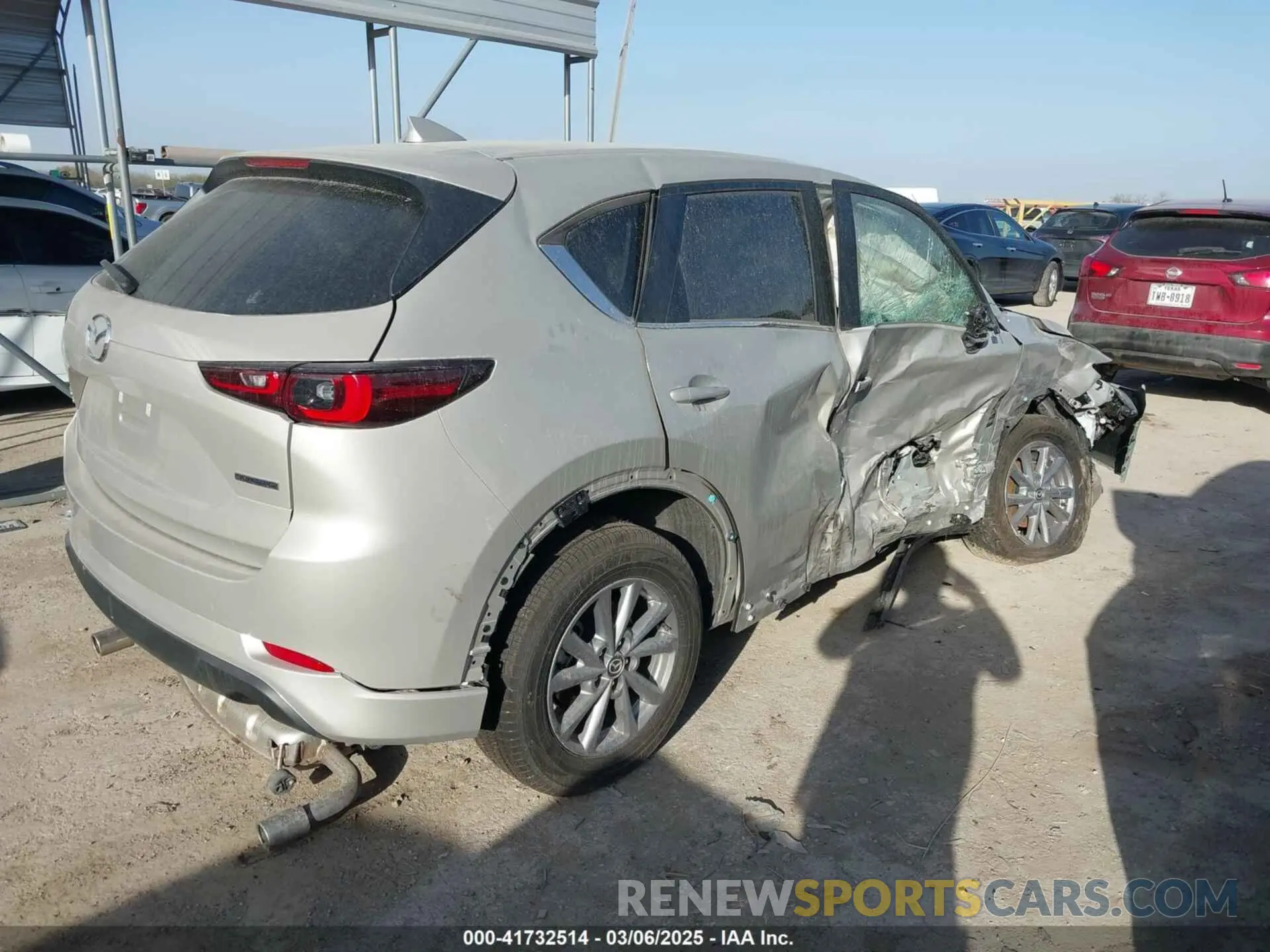 4 Photograph of a damaged car JM3KFBBL9S0585276 MAZDA CX-5 2025