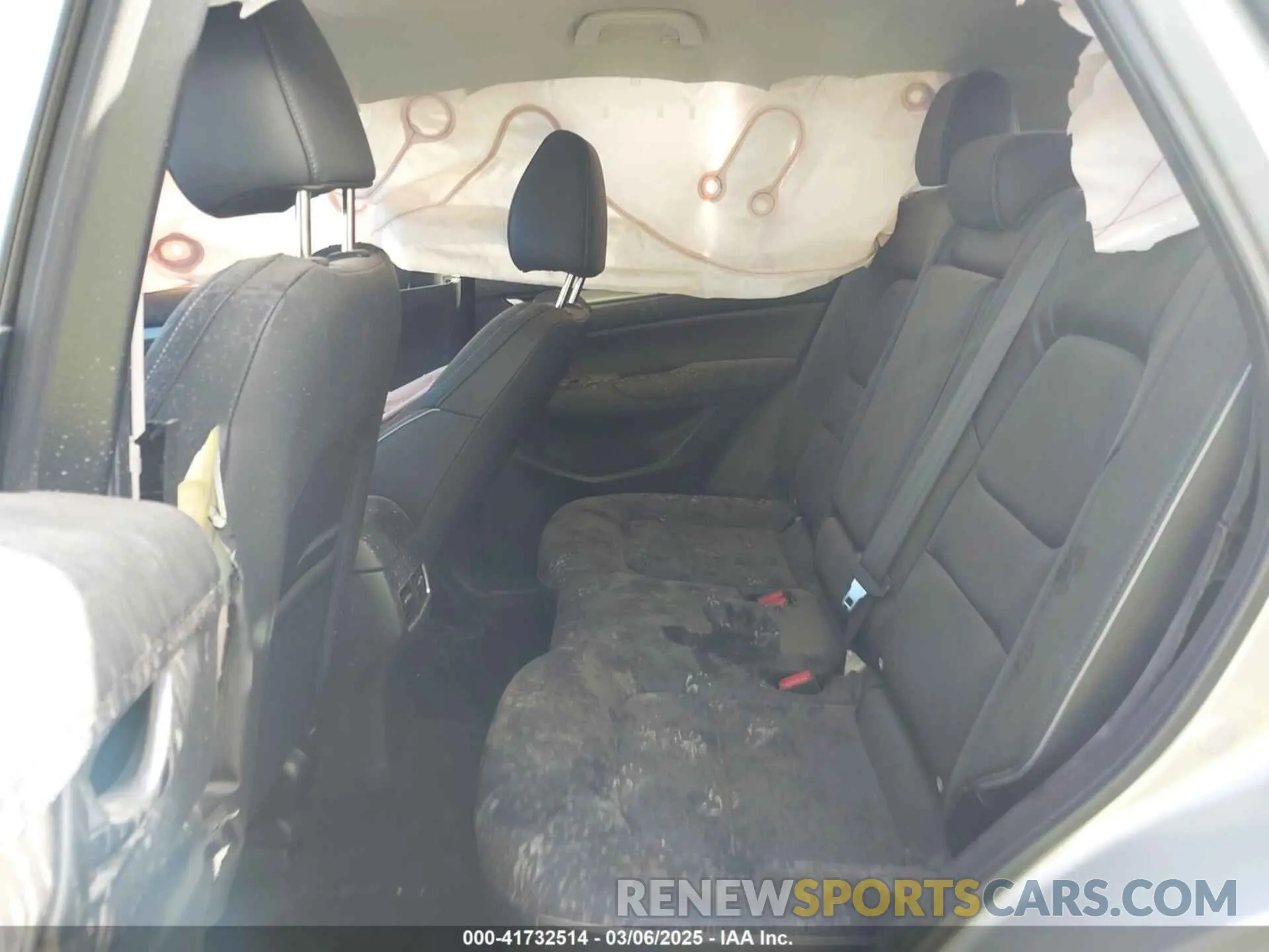8 Photograph of a damaged car JM3KFBBL9S0585276 MAZDA CX-5 2025
