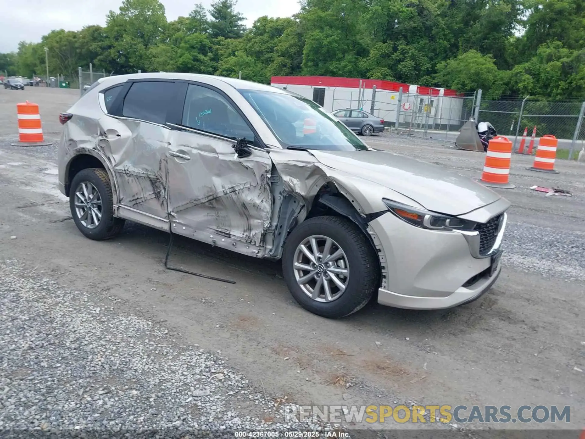 1 Photograph of a damaged car JM3KFBBL9S0587710 MAZDA CX-5 2025