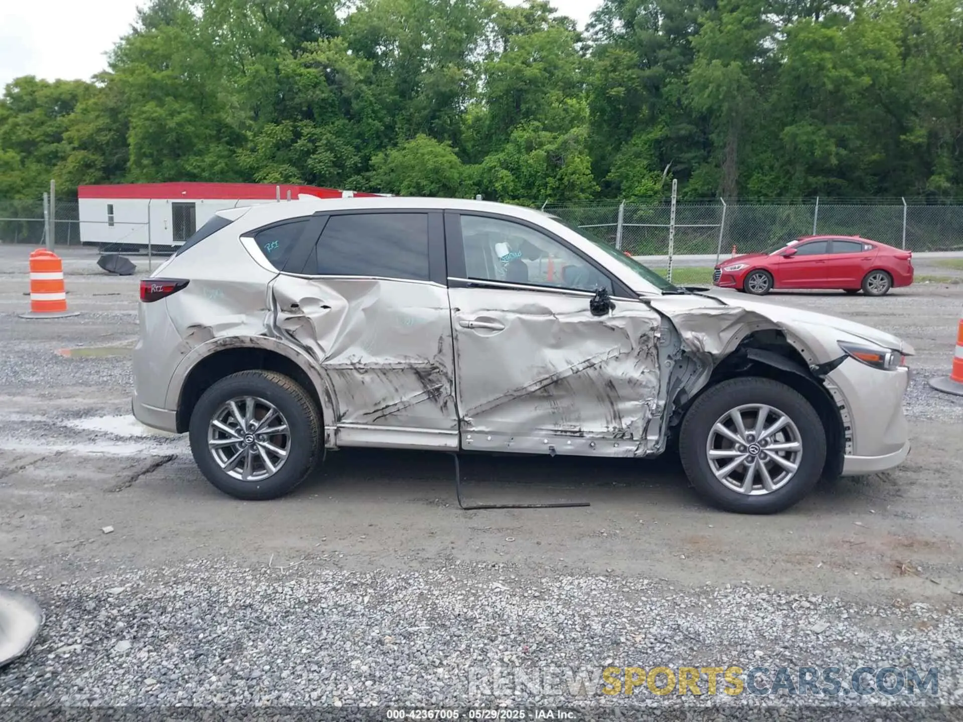 13 Photograph of a damaged car JM3KFBBL9S0587710 MAZDA CX-5 2025