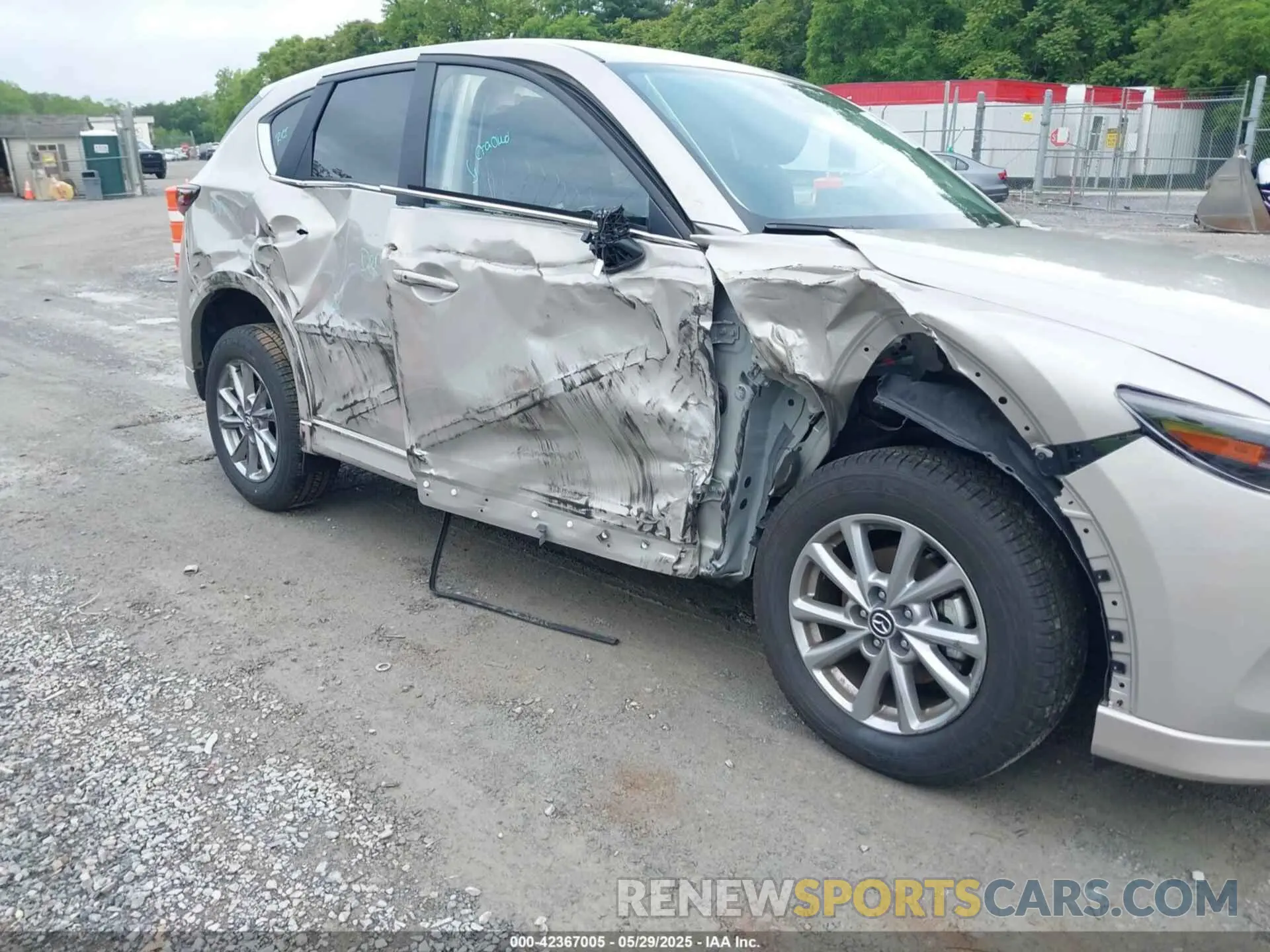 6 Photograph of a damaged car JM3KFBBL9S0587710 MAZDA CX-5 2025