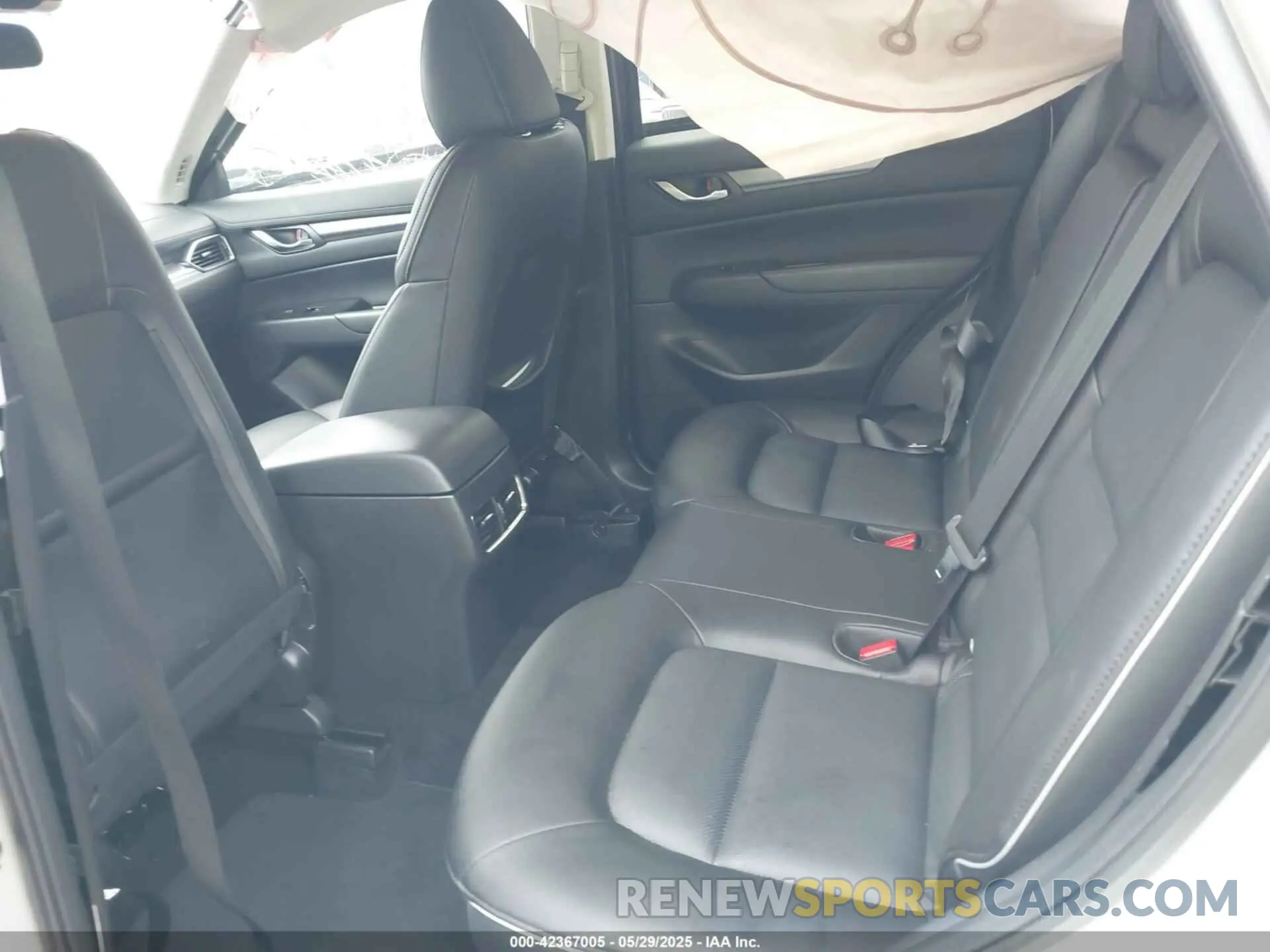 8 Photograph of a damaged car JM3KFBBL9S0587710 MAZDA CX-5 2025