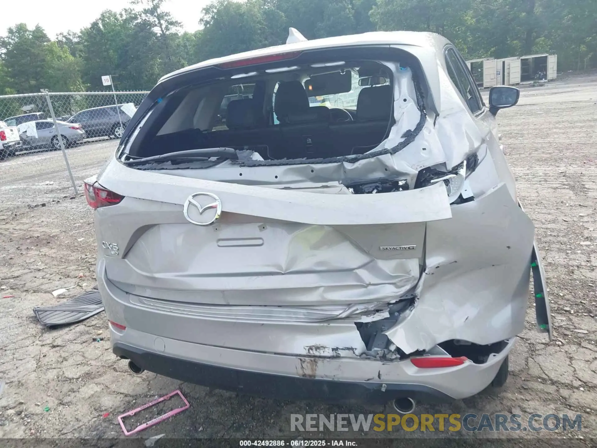 16 Photograph of a damaged car JM3KFBBLXS0566588 MAZDA CX-5 2025
