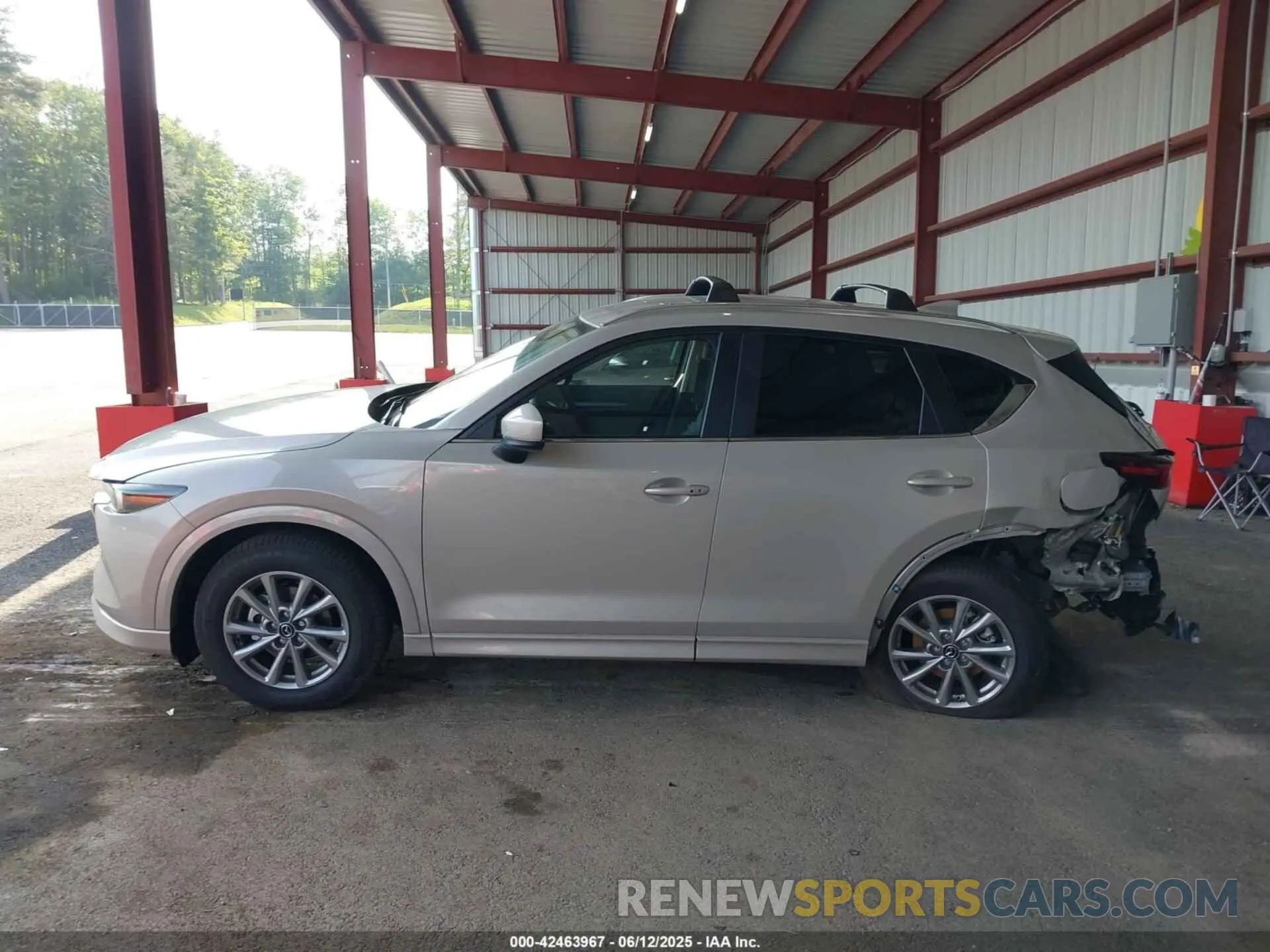 15 Photograph of a damaged car JM3KFBBLXS0628958 MAZDA CX-5 2025