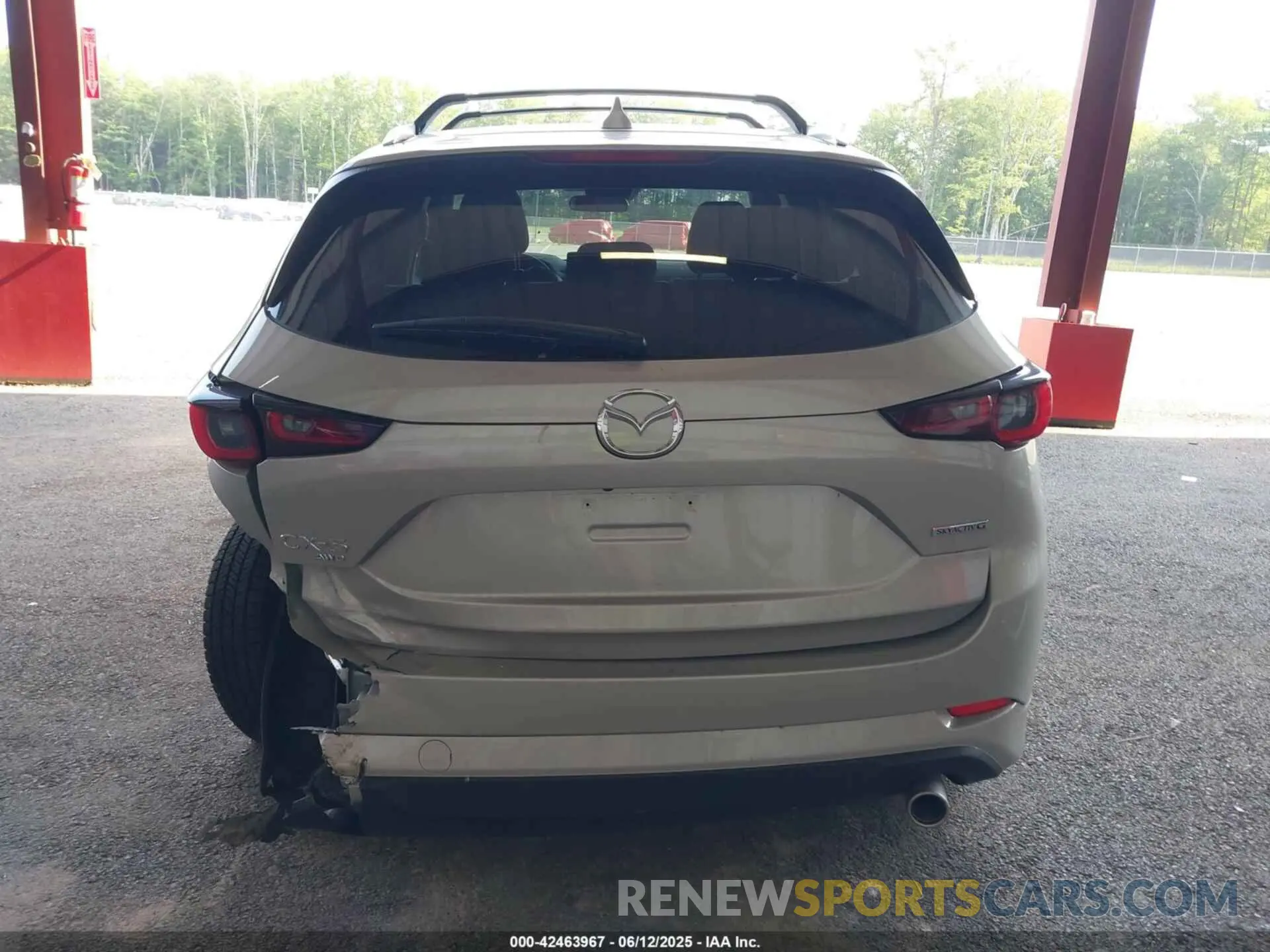 17 Photograph of a damaged car JM3KFBBLXS0628958 MAZDA CX-5 2025