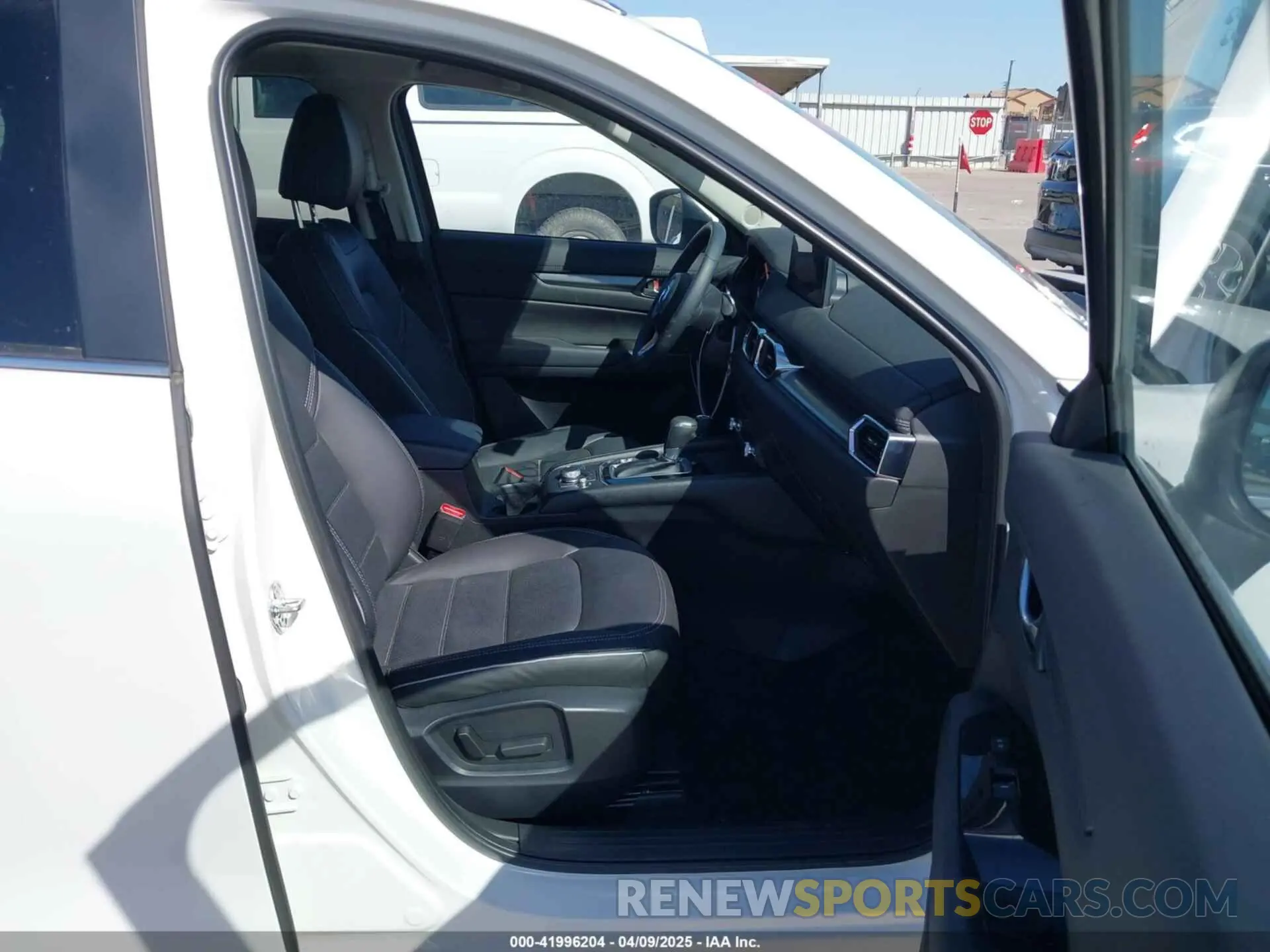 5 Photograph of a damaged car JM3KFBCL0S0571653 MAZDA CX-5 2025