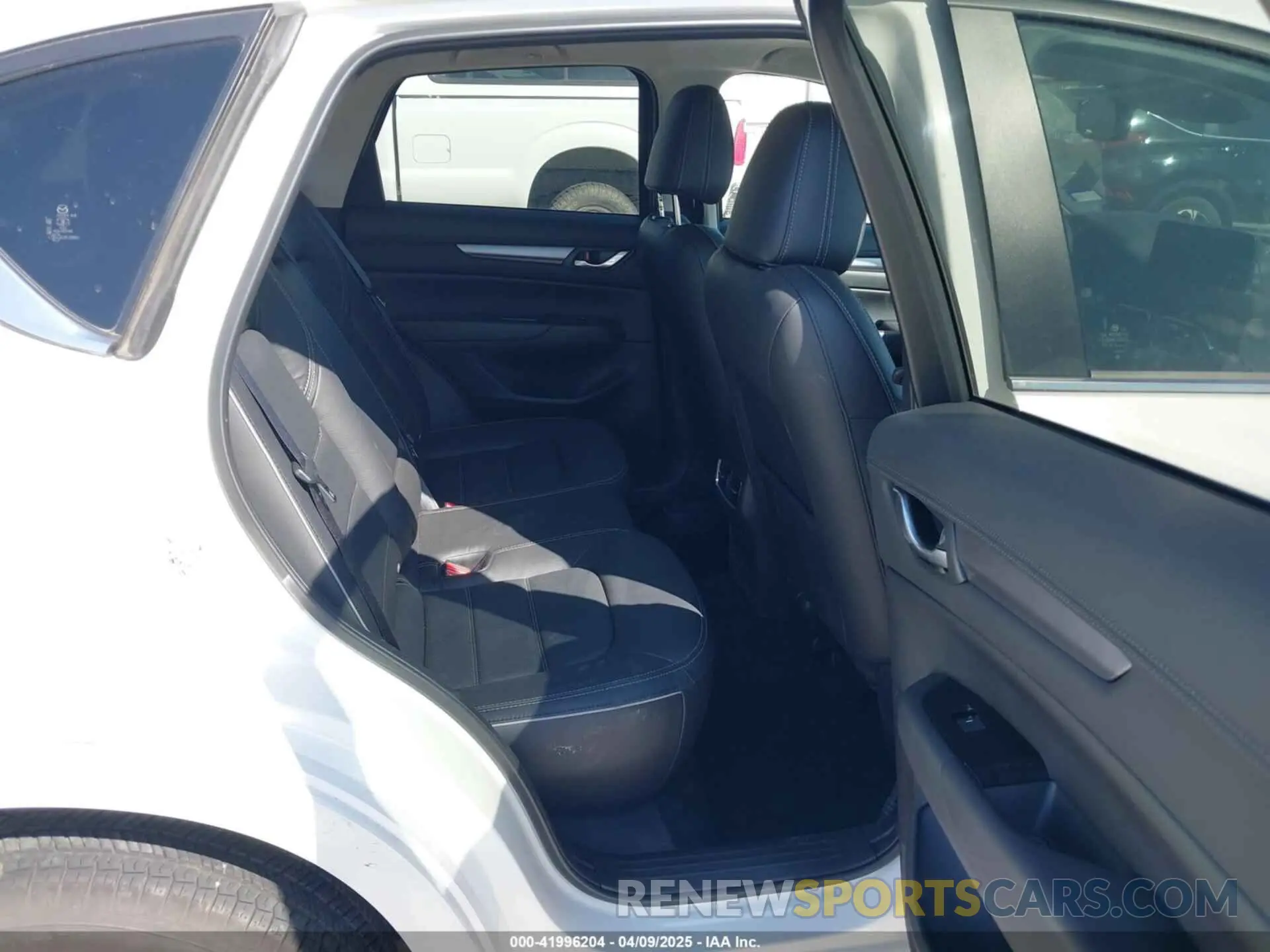 8 Photograph of a damaged car JM3KFBCL0S0571653 MAZDA CX-5 2025