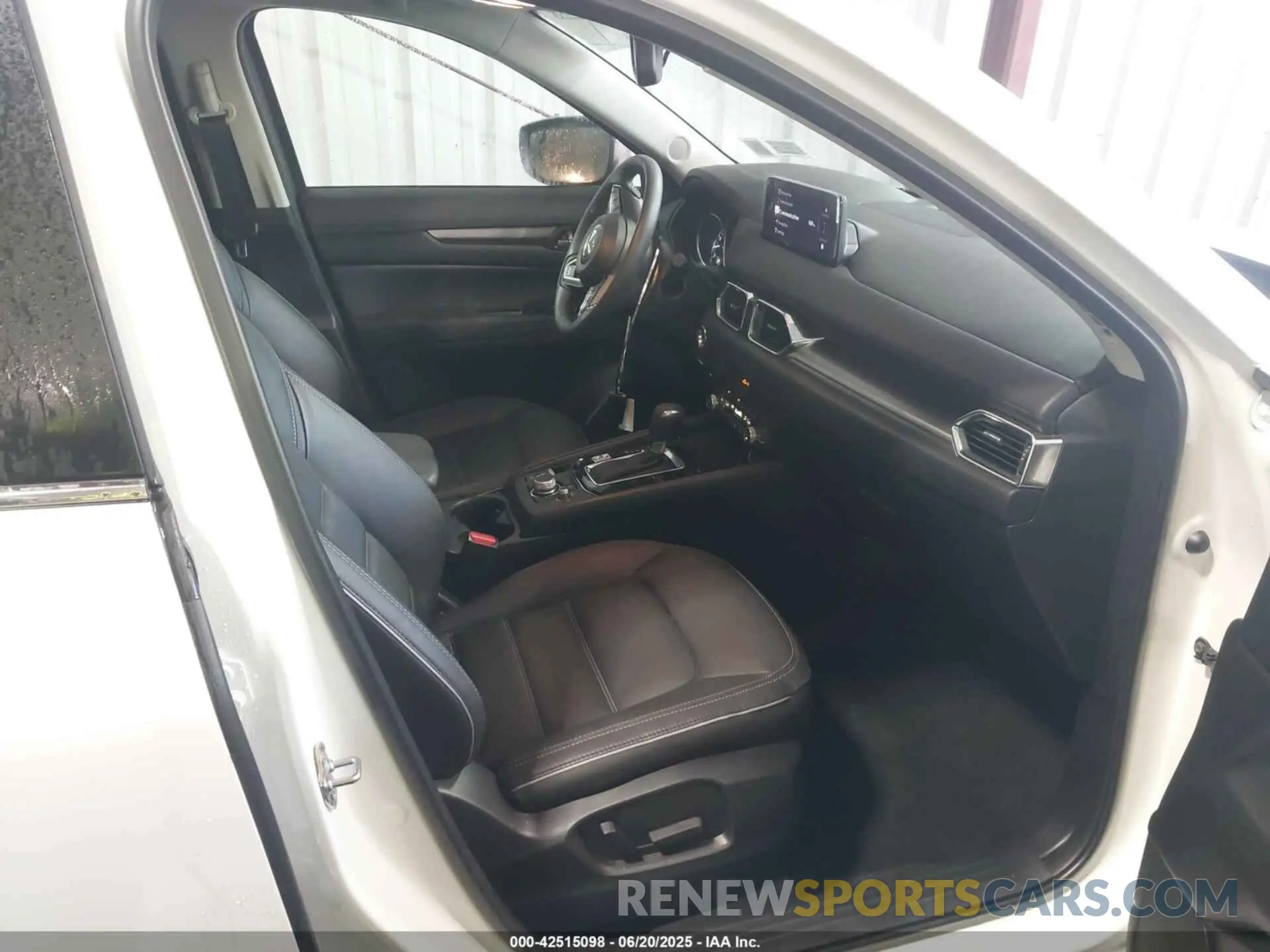 5 Photograph of a damaged car JM3KFBCL2S0577650 MAZDA CX-5 2025