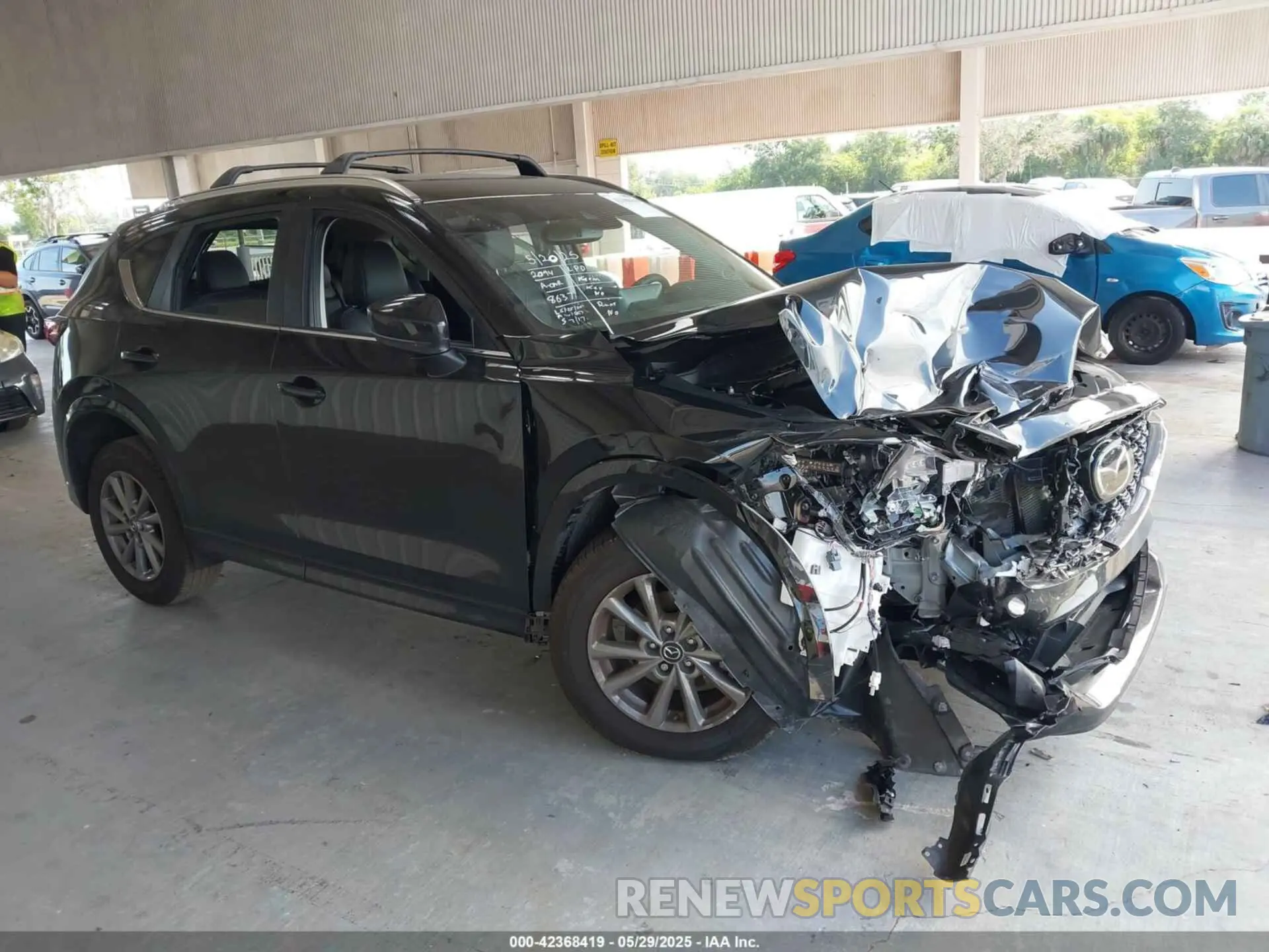 1 Photograph of a damaged car JM3KFBCL2S0608637 MAZDA CX-5 2025