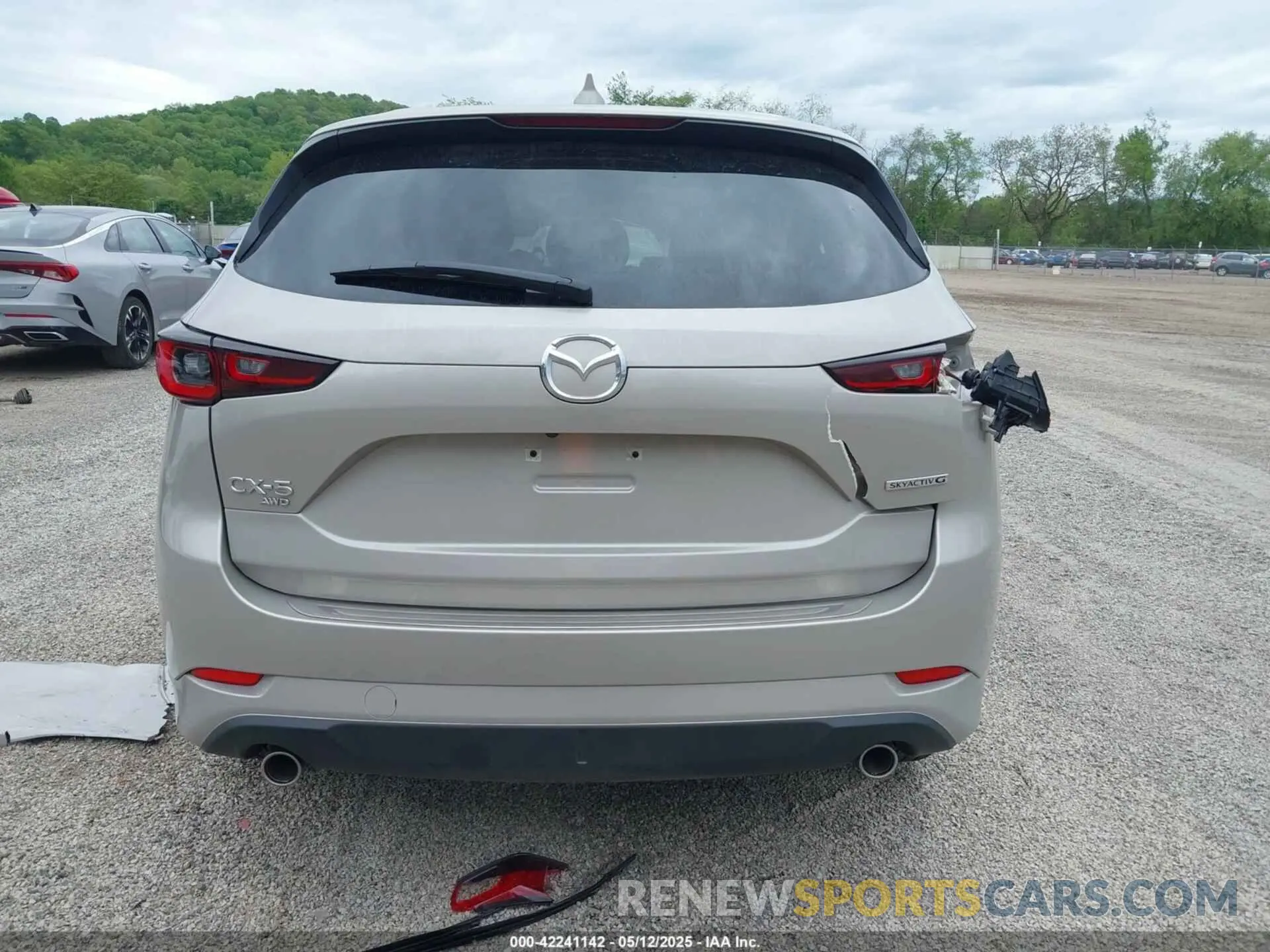 17 Photograph of a damaged car JM3KFBCL3S0546441 MAZDA CX-5 2025