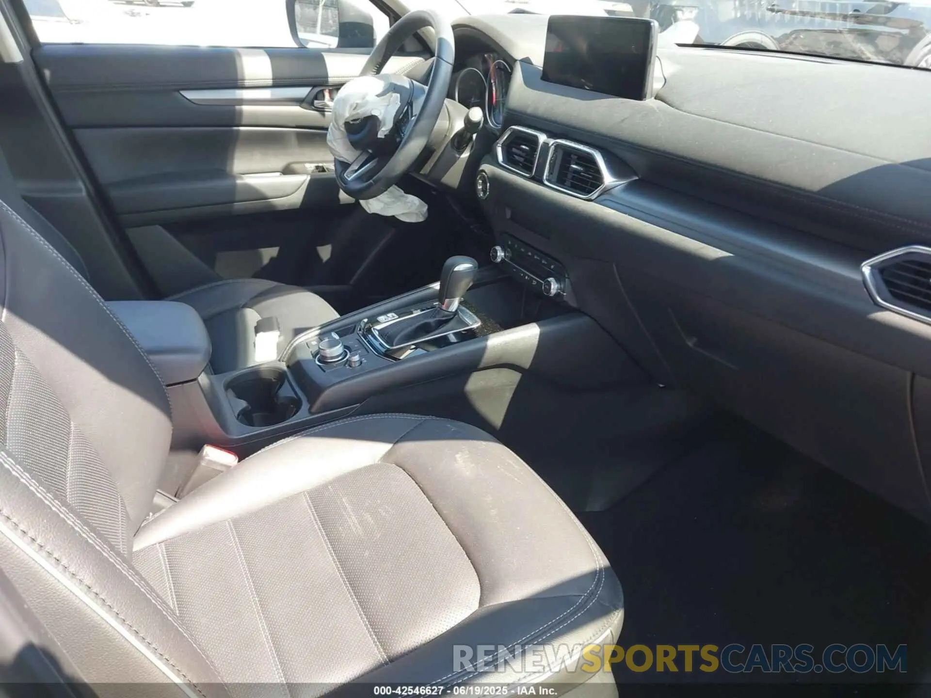 5 Photograph of a damaged car JM3KFBCL4S0586267 MAZDA CX-5 2025