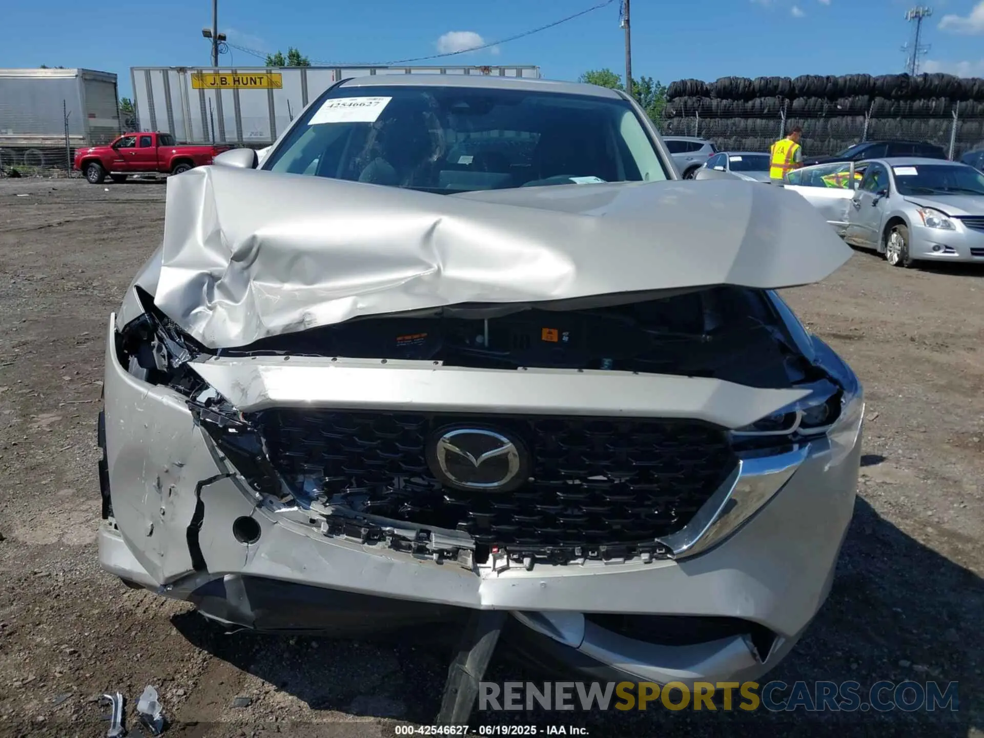 6 Photograph of a damaged car JM3KFBCL4S0586267 MAZDA CX-5 2025