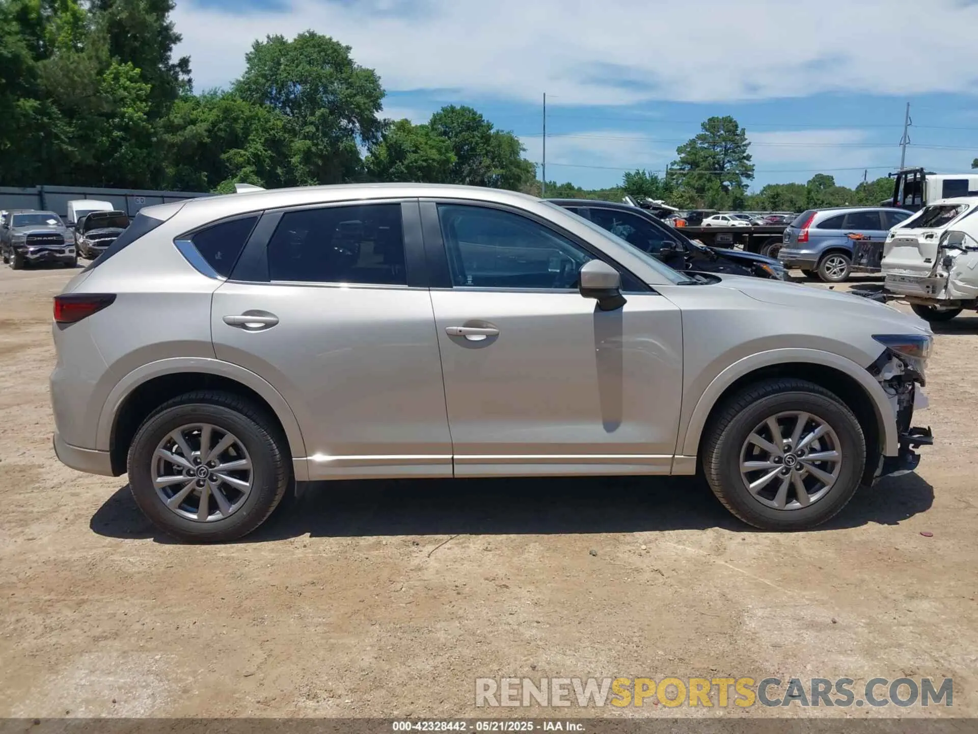 14 Photograph of a damaged car JM3KFBCL5S0639705 MAZDA CX-5 2025