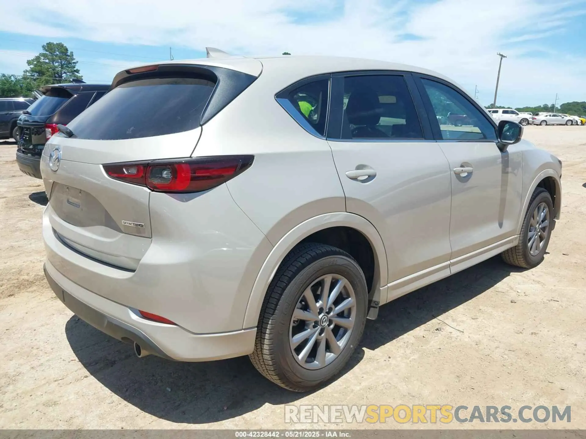 4 Photograph of a damaged car JM3KFBCL5S0639705 MAZDA CX-5 2025