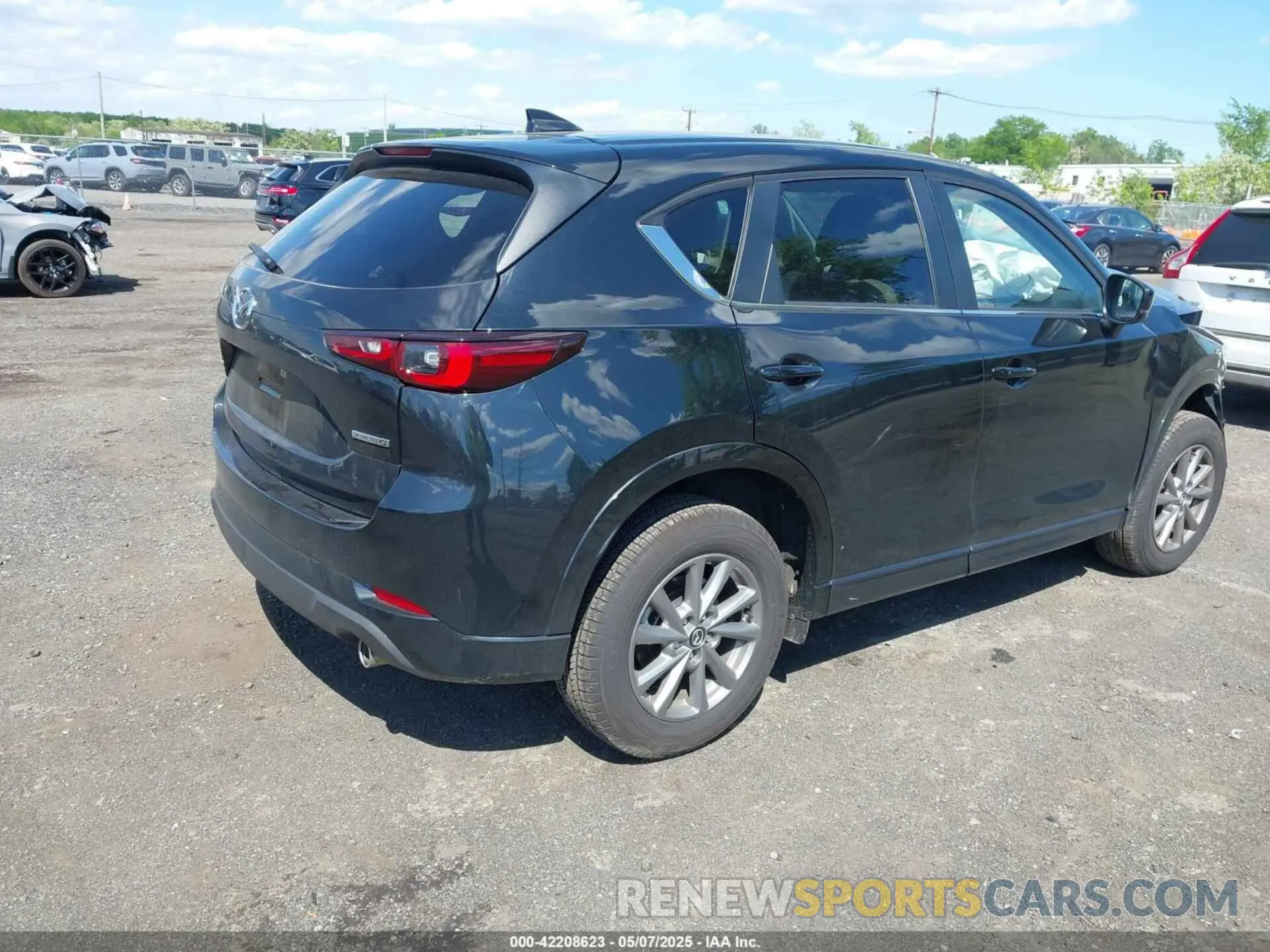 4 Photograph of a damaged car JM3KFBCL6S0573729 MAZDA CX-5 2025