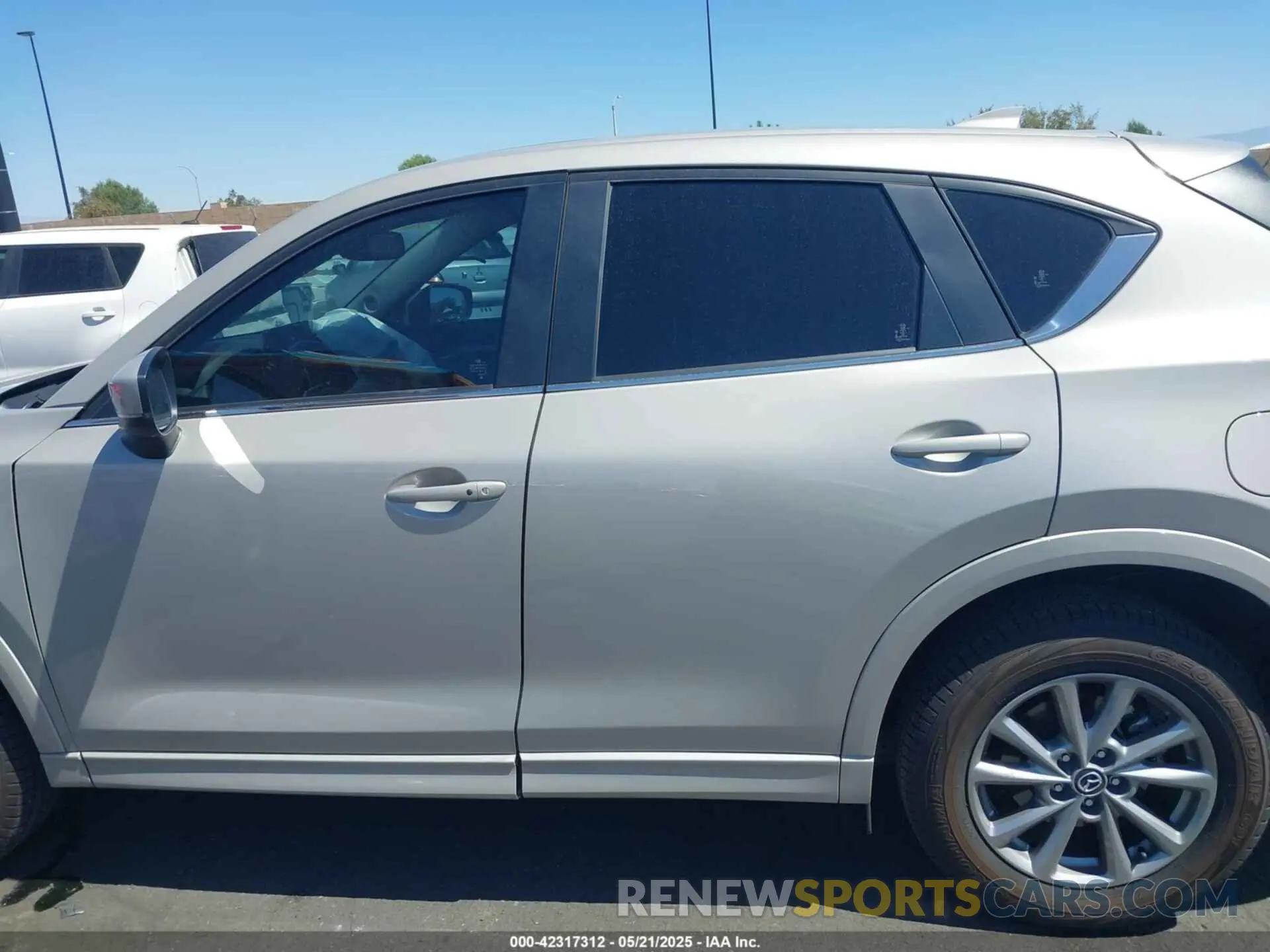 14 Photograph of a damaged car JM3KFBCL8S0626656 MAZDA CX-5 2025