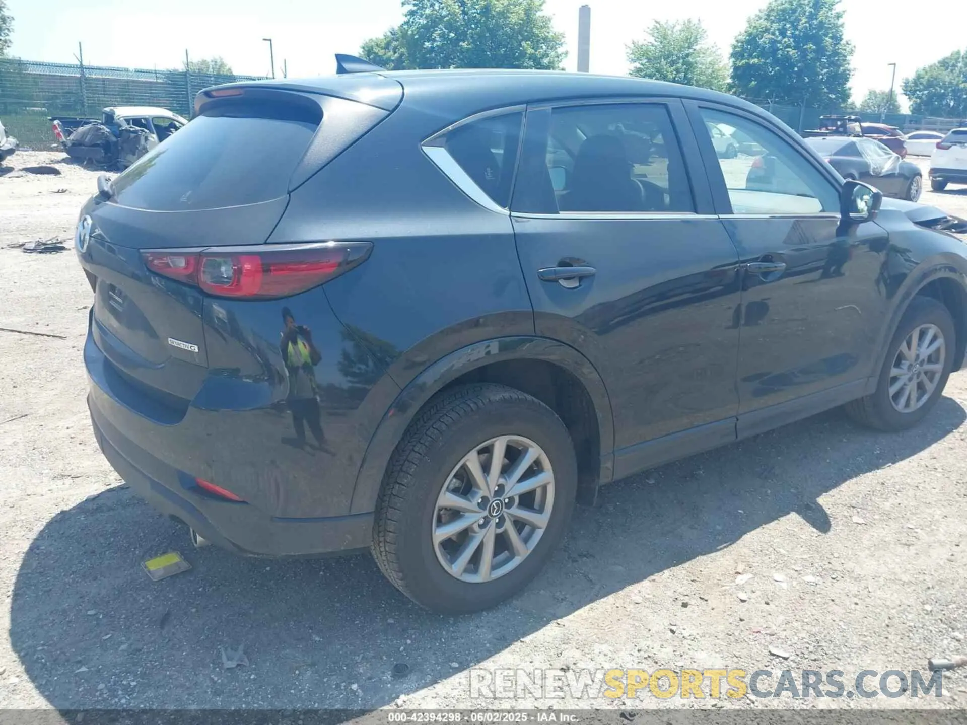4 Photograph of a damaged car JM3KFBCL9S0595451 MAZDA CX-5 2025