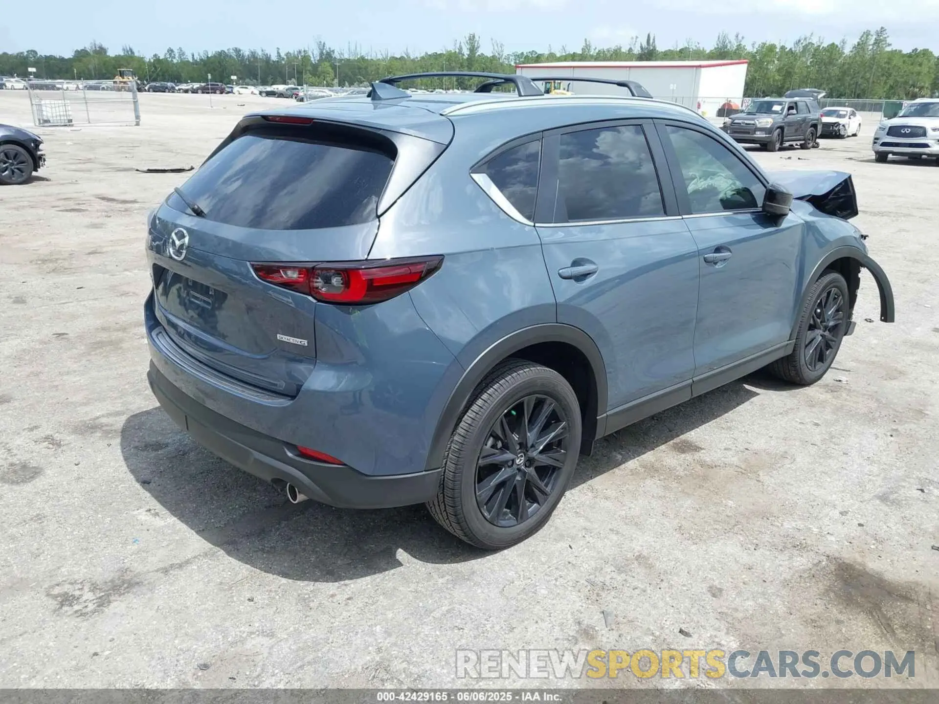 4 Photograph of a damaged car JM3KFBCM1S0582847 MAZDA CX-5 2025