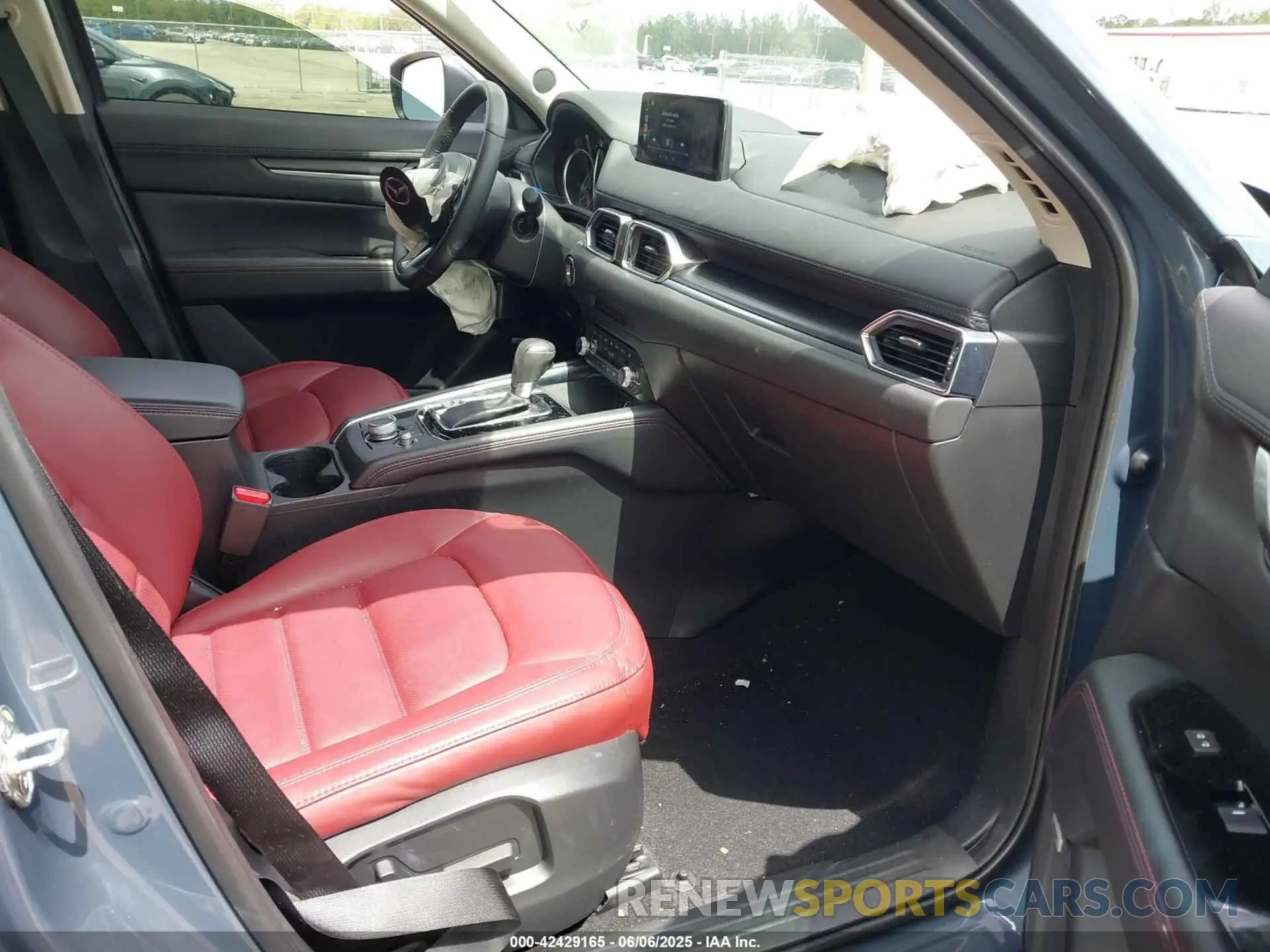 5 Photograph of a damaged car JM3KFBCM1S0582847 MAZDA CX-5 2025