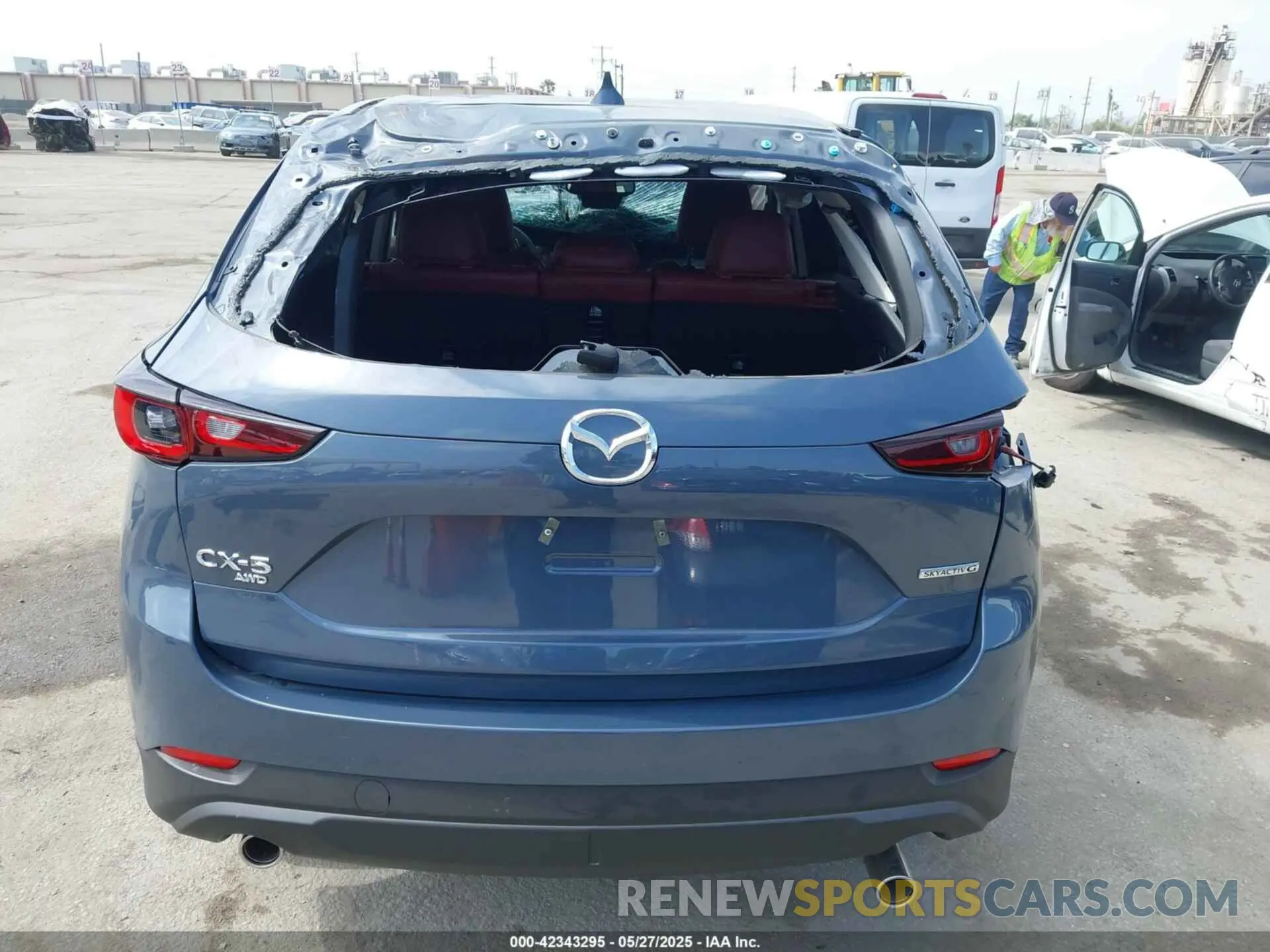 17 Photograph of a damaged car JM3KFBCM1S0636678 MAZDA CX-5 2025