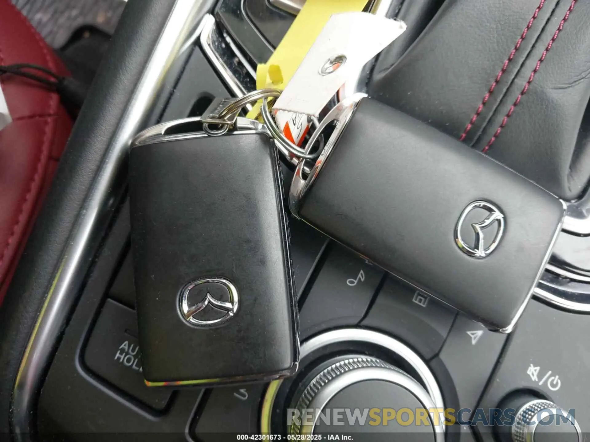 11 Photograph of a damaged car JM3KFBCM2S0564017 MAZDA CX-5 2025
