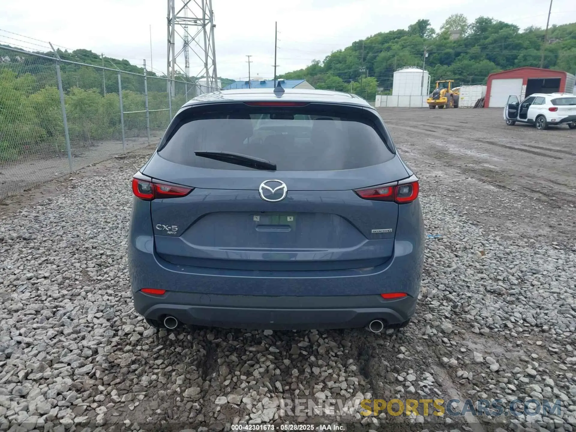 17 Photograph of a damaged car JM3KFBCM2S0564017 MAZDA CX-5 2025
