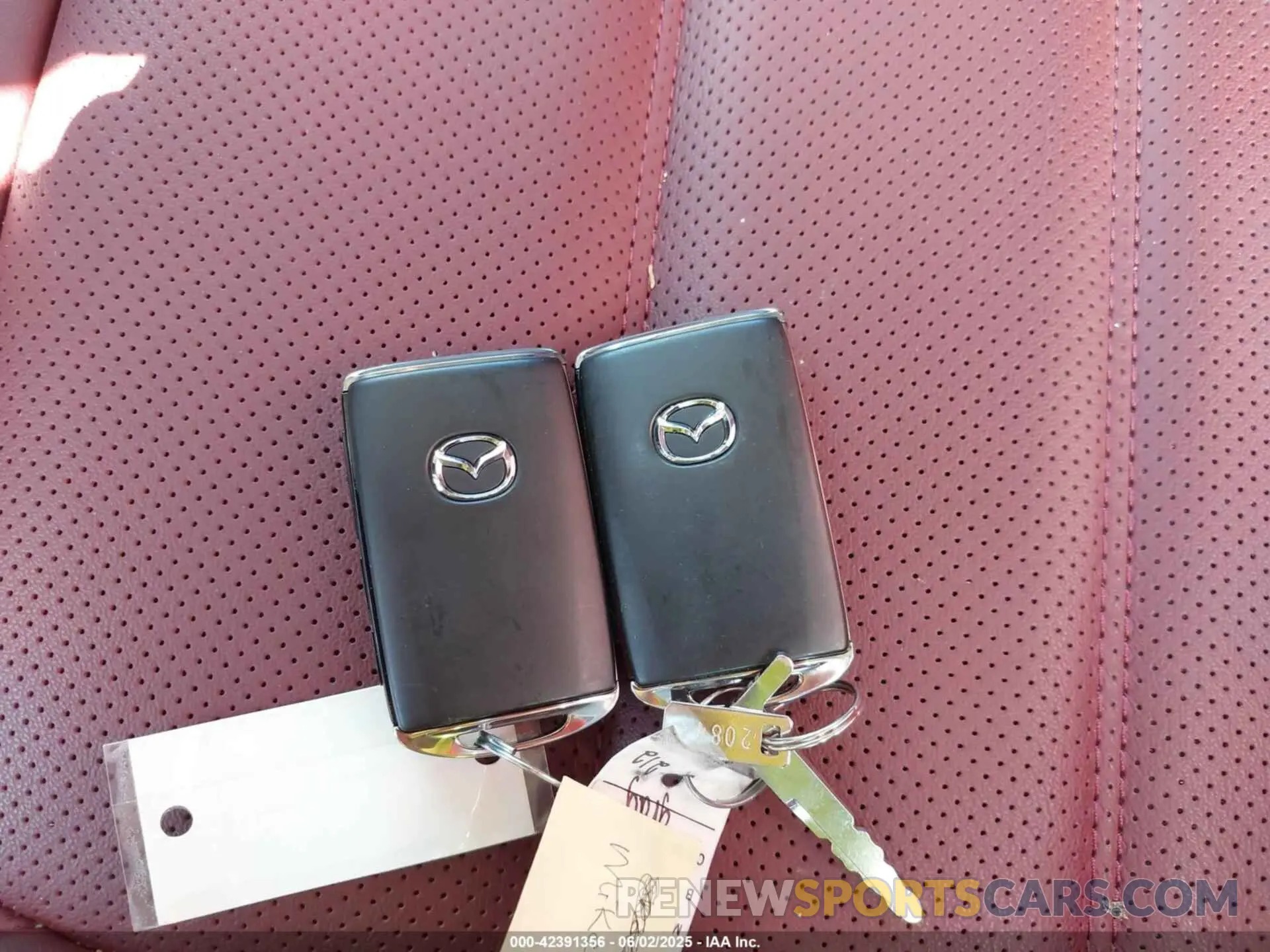 11 Photograph of a damaged car JM3KFBCM9S0639523 MAZDA CX-5 2025