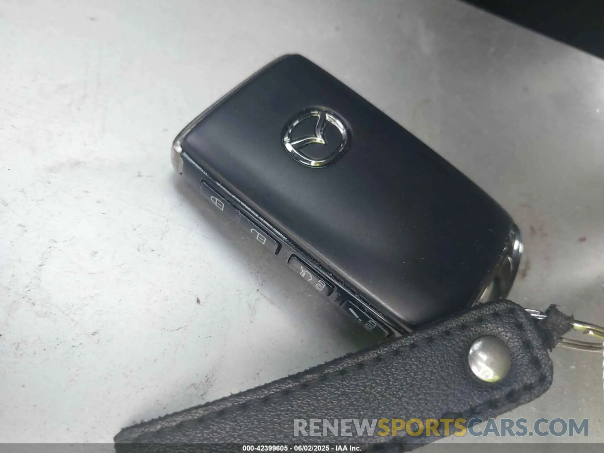 11 Photograph of a damaged car JM3KFBCMXS0618938 MAZDA CX-5 2025