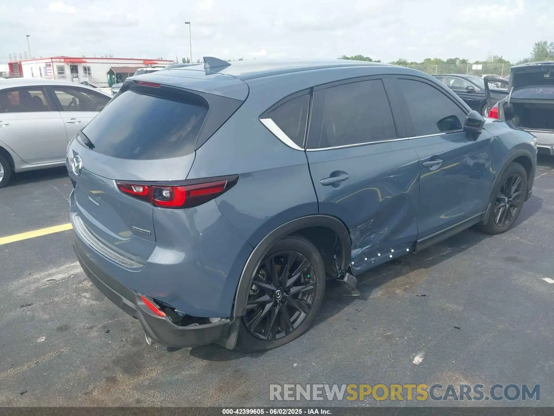 4 Photograph of a damaged car JM3KFBCMXS0618938 MAZDA CX-5 2025