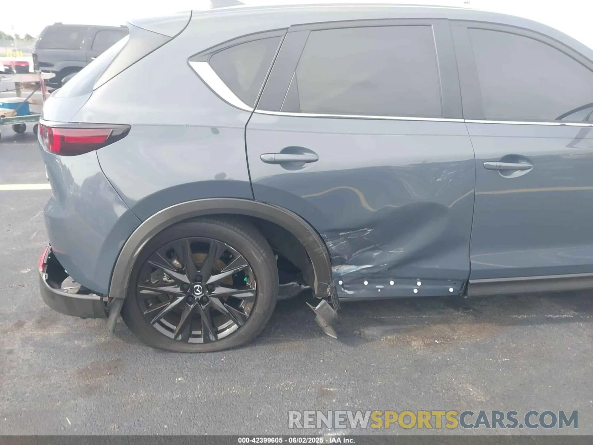 6 Photograph of a damaged car JM3KFBCMXS0618938 MAZDA CX-5 2025