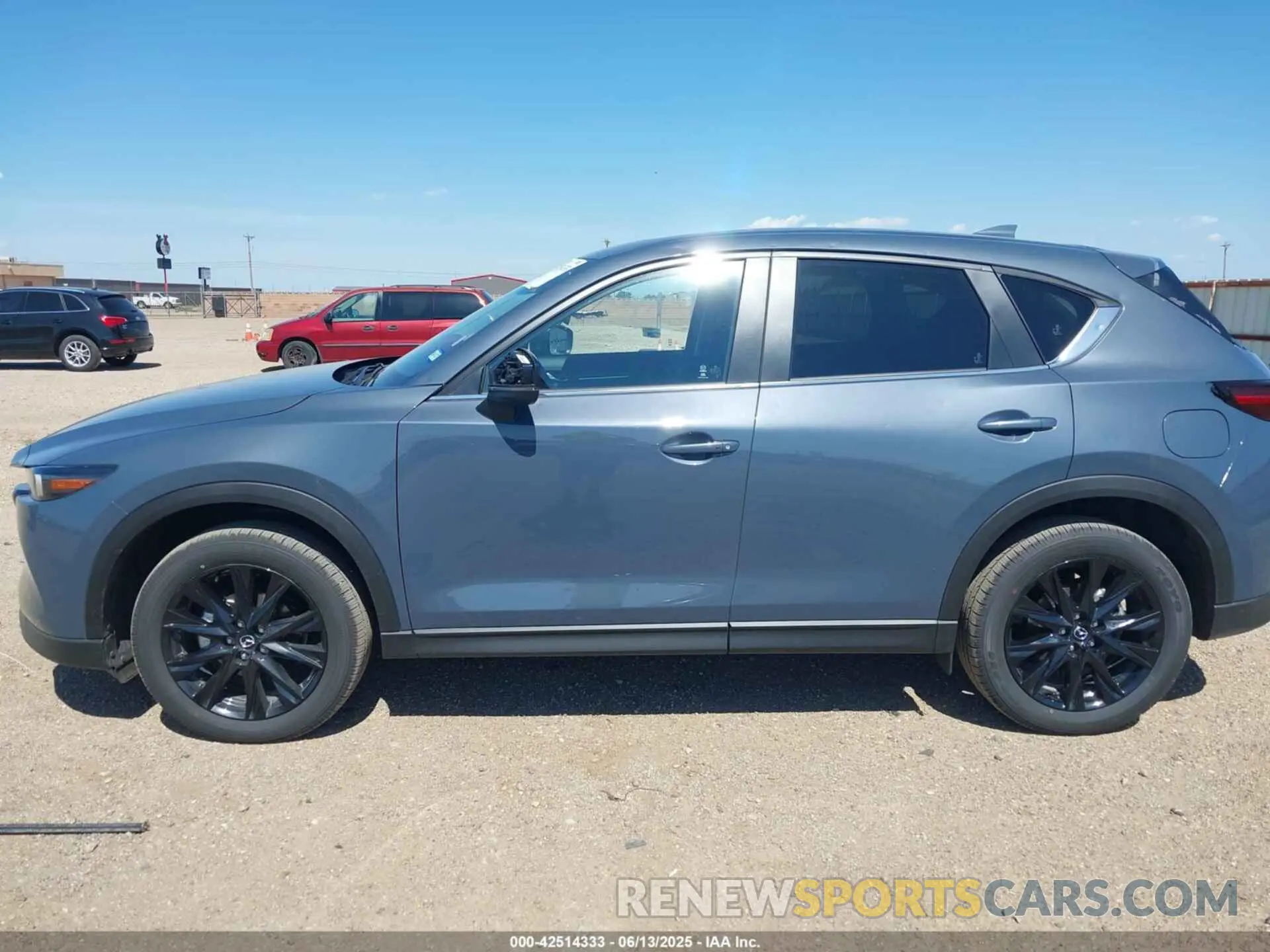 14 Photograph of a damaged car JM3KFBCMXS0673129 MAZDA CX-5 2025