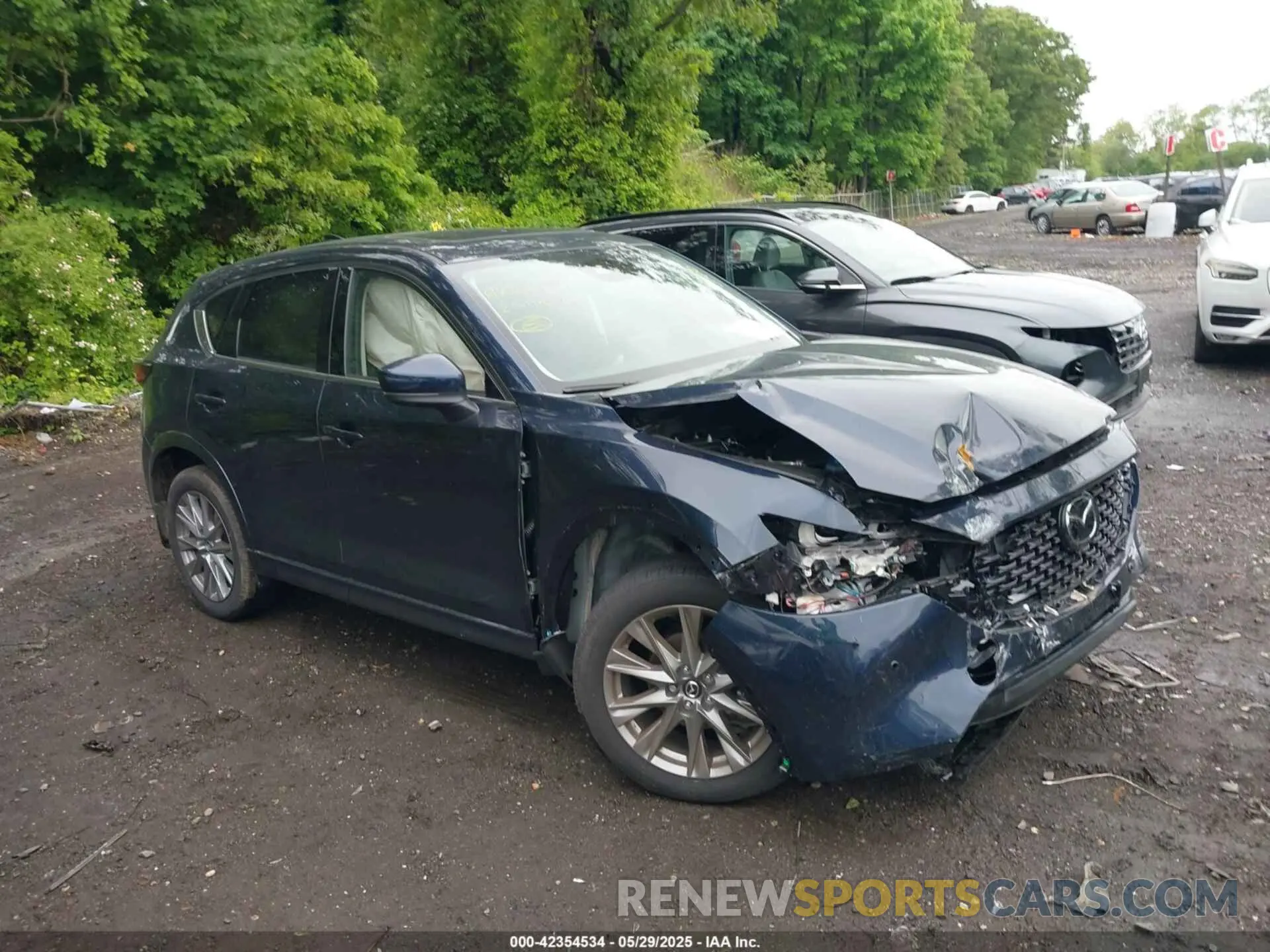 13 Photograph of a damaged car JM3KFBEM2S0621927 MAZDA CX-5 2025
