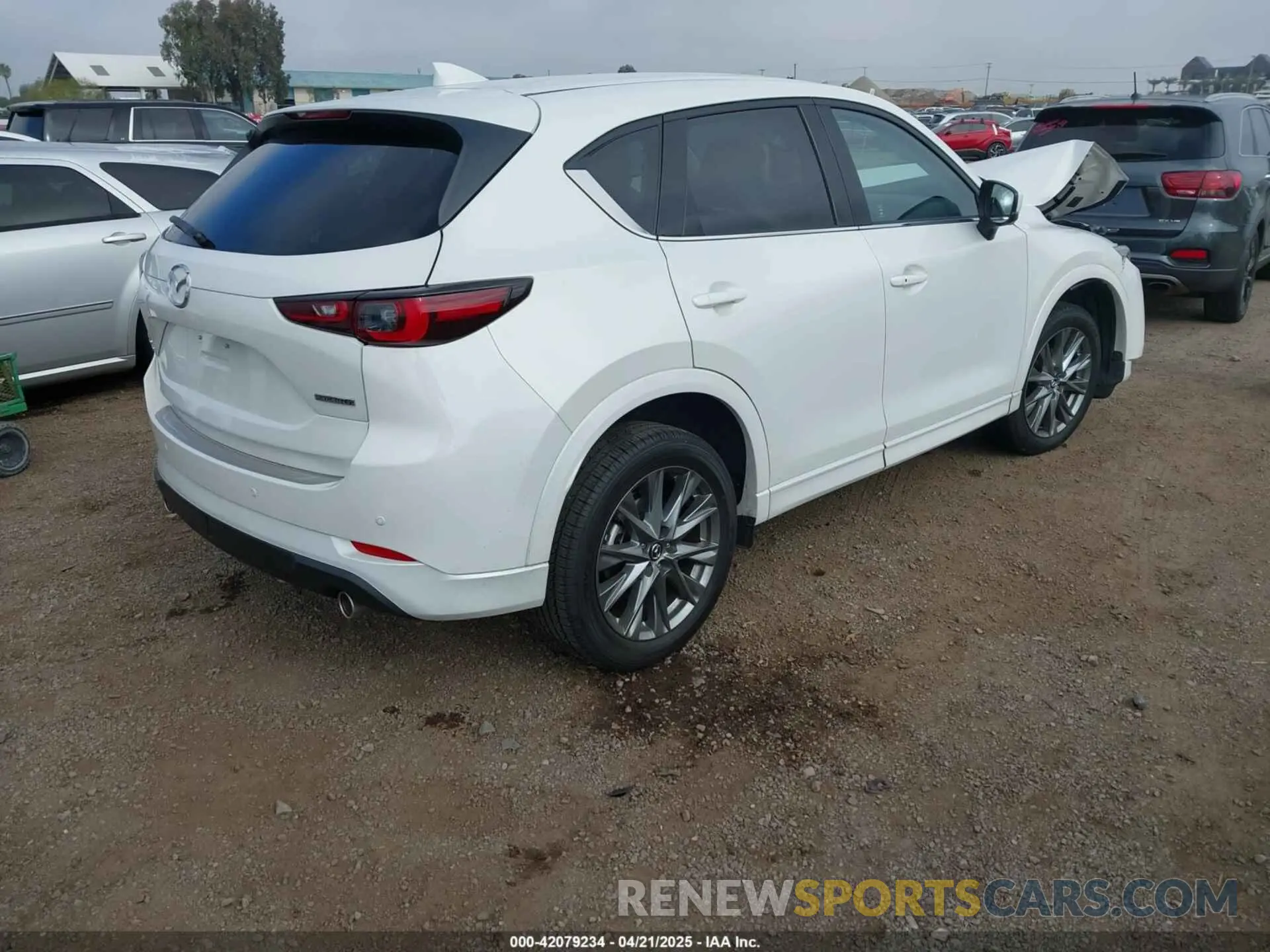 4 Photograph of a damaged car JM3KFBEM2S0637206 MAZDA CX-5 2025