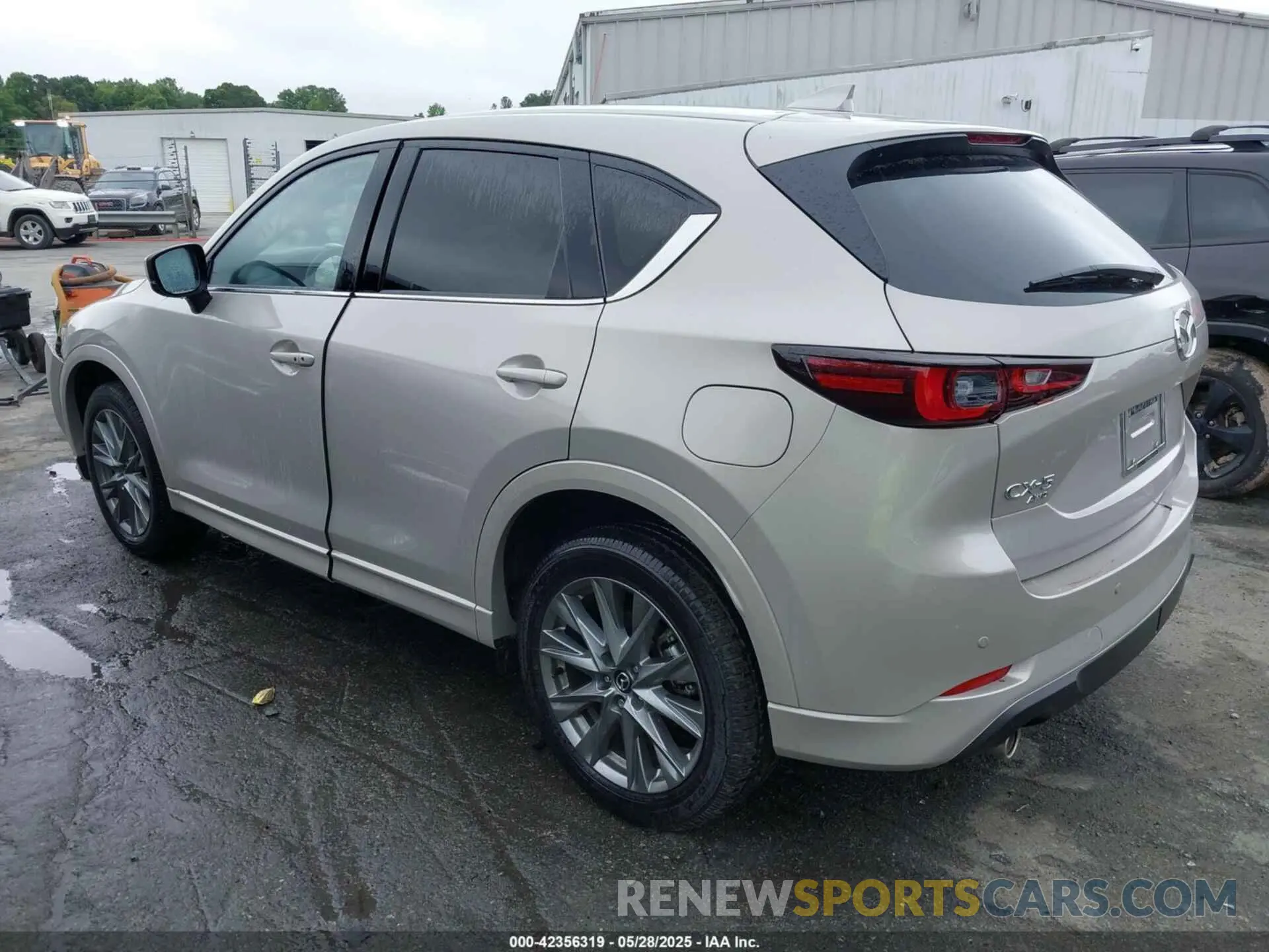 3 Photograph of a damaged car JM3KFBEM5S0648443 MAZDA CX-5 2025
