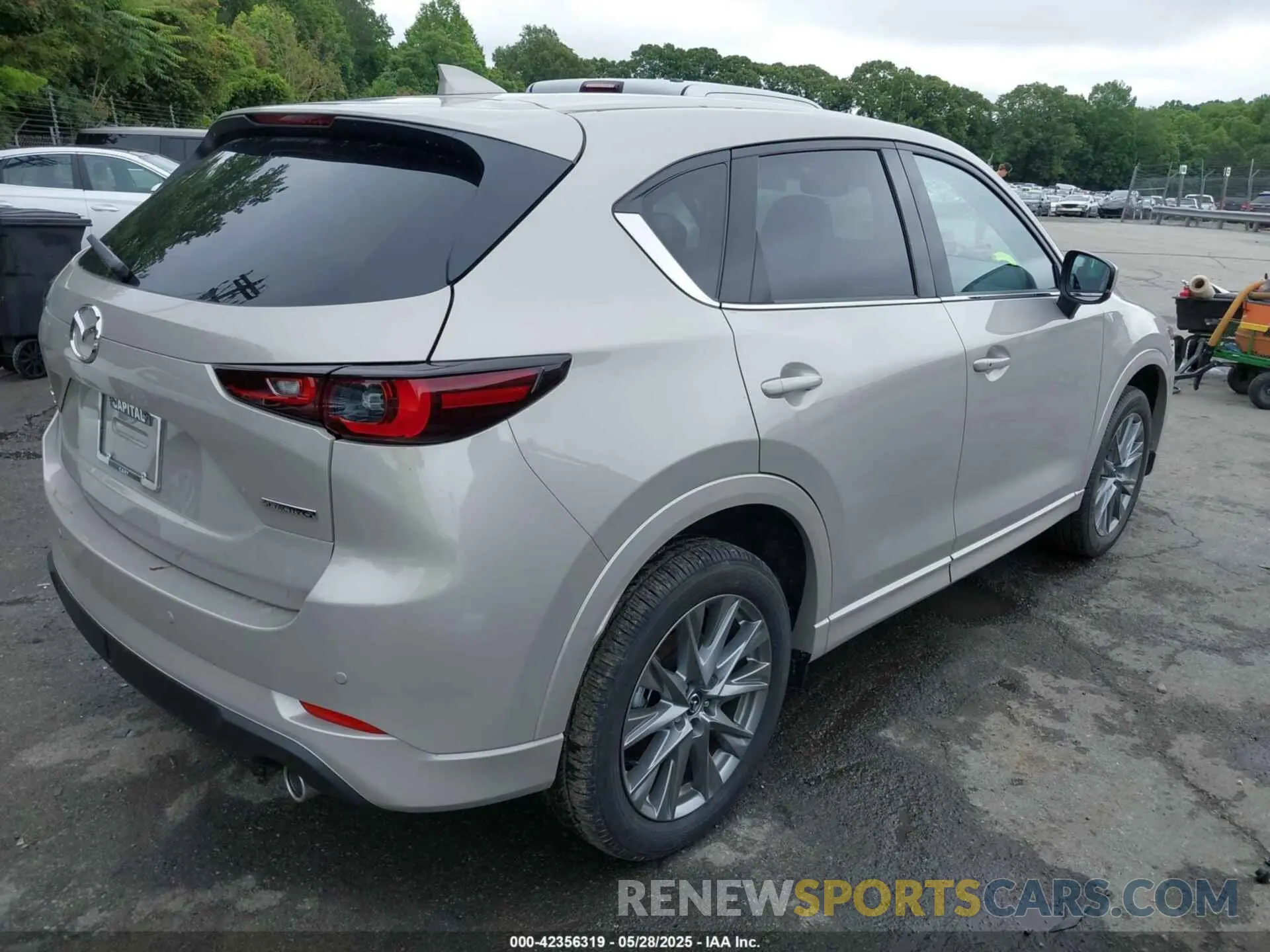 4 Photograph of a damaged car JM3KFBEM5S0648443 MAZDA CX-5 2025