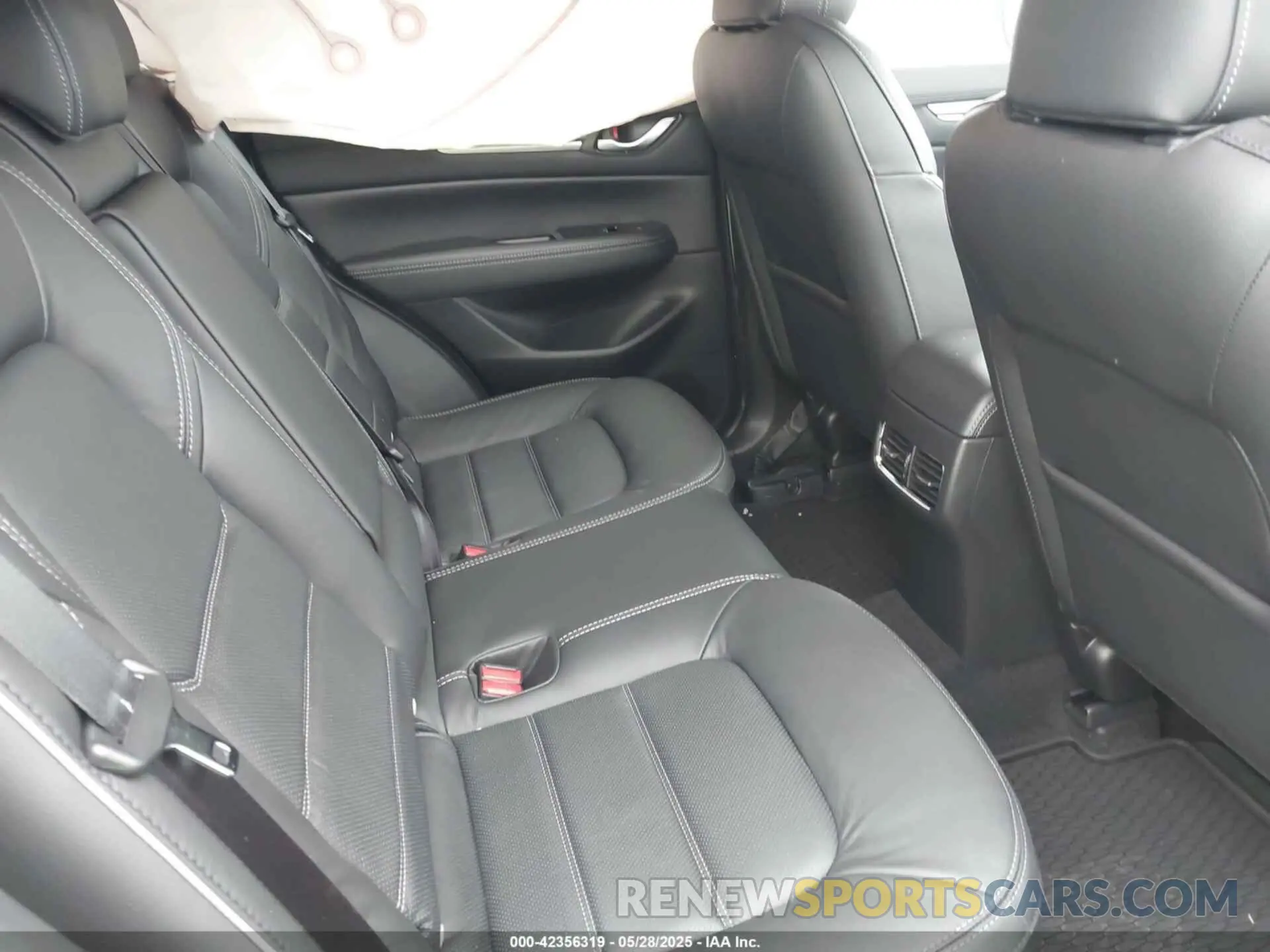 8 Photograph of a damaged car JM3KFBEM5S0648443 MAZDA CX-5 2025